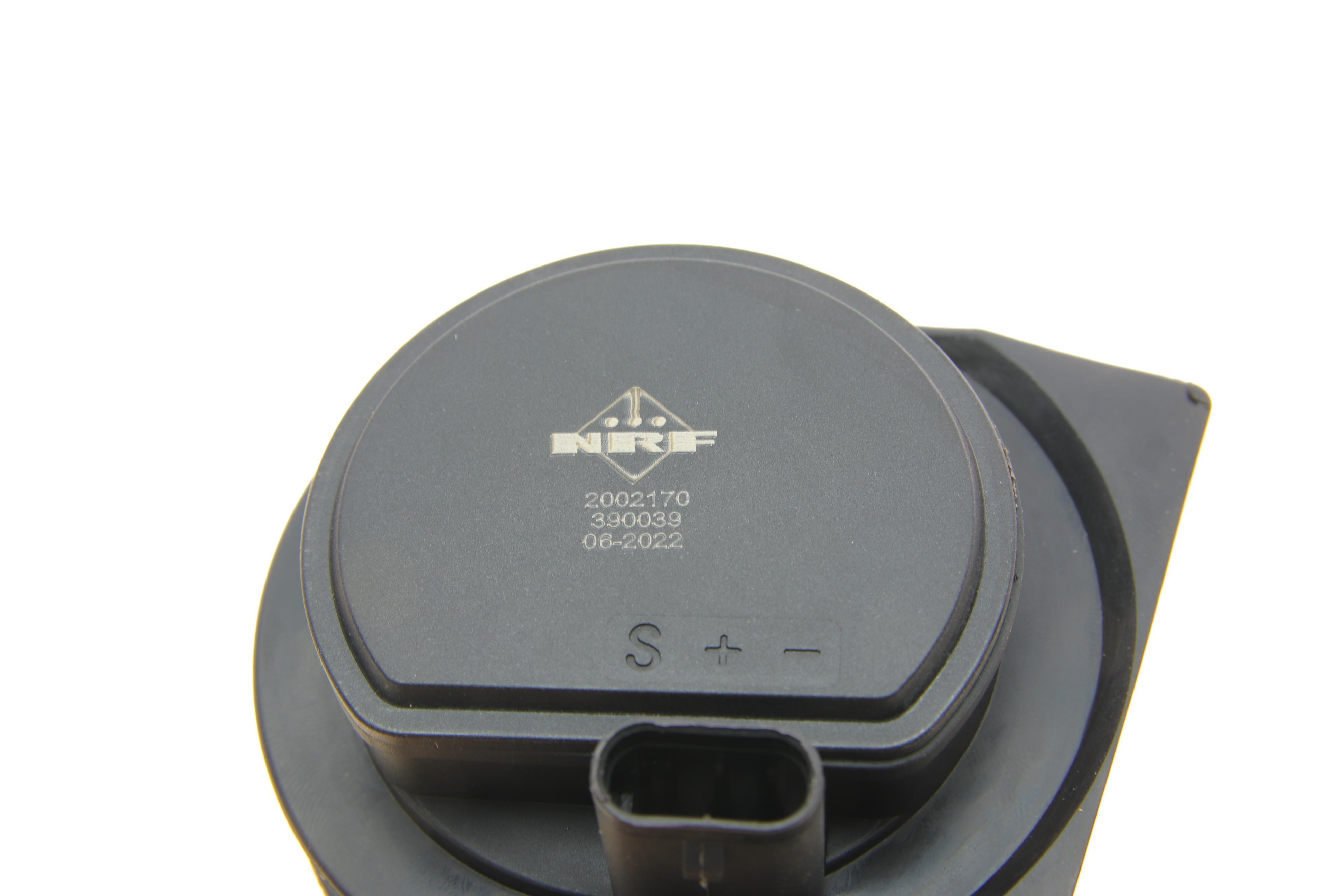 Насос системи охолодження (додатковий) Audi A3 1.4 TSI/VW Caddy III 2.0 TDI 12-