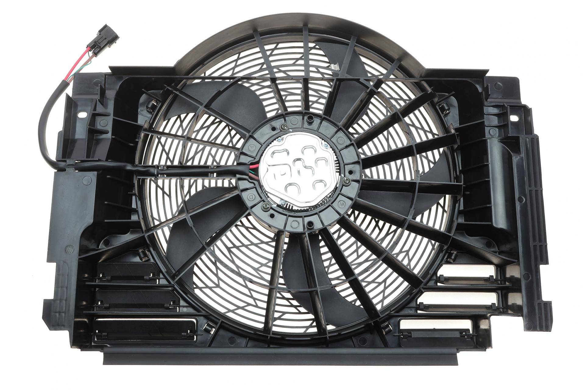 Вентилятор радіатора BMW X5 (E53) 00-06 (з дифузором)