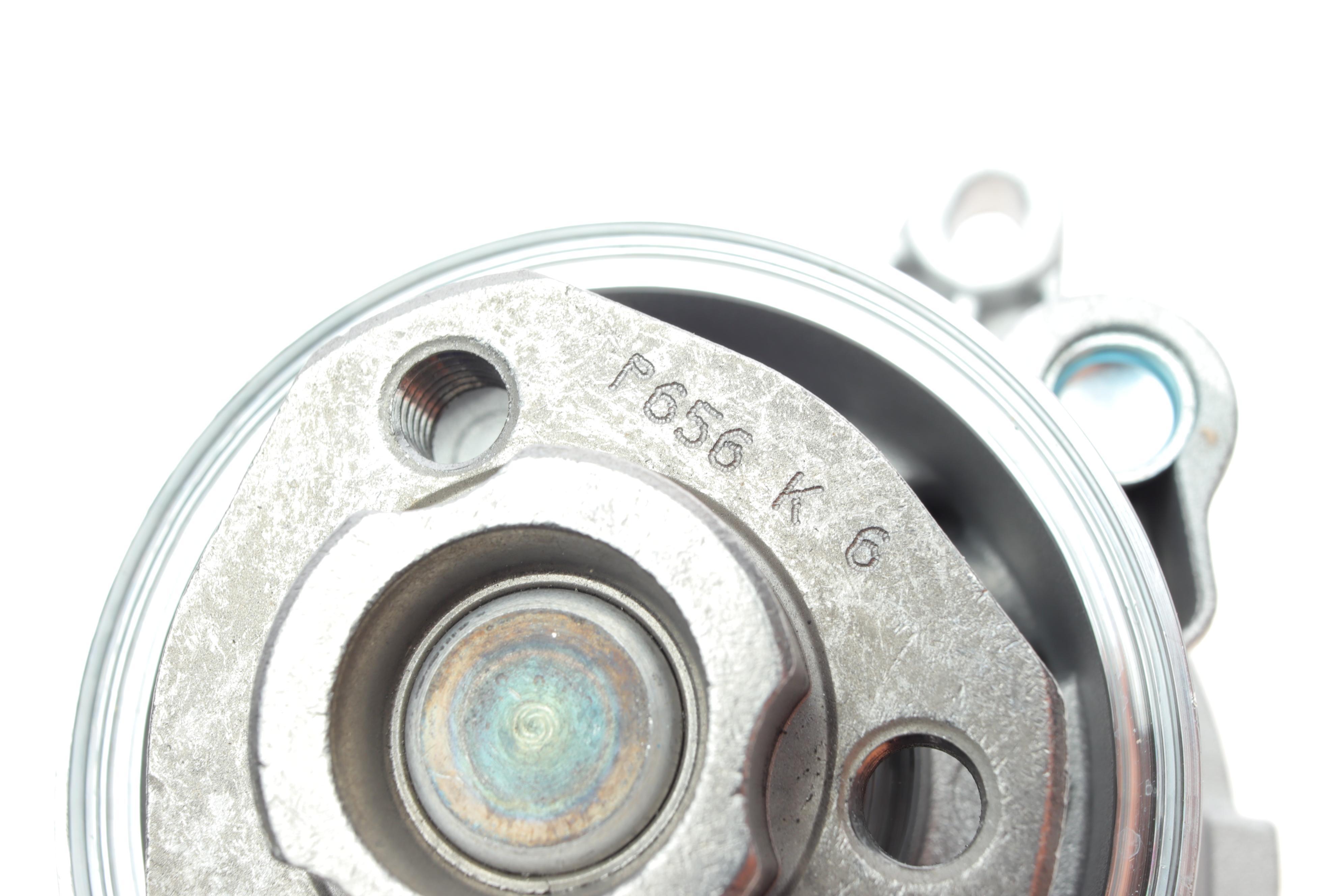 Помпа води Audi A3/Skoda Fabia/Rapid/Octavia/VW Caddy/Golf/Polo 1.2TSI 10- (не перемикається)