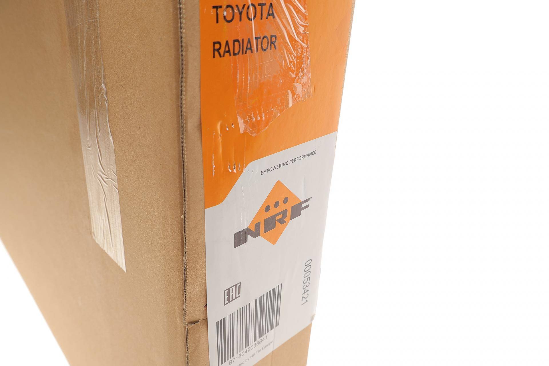 Радіатор охолодження Toyota Avensis/Corolla 1.4D/2.0D 00-09