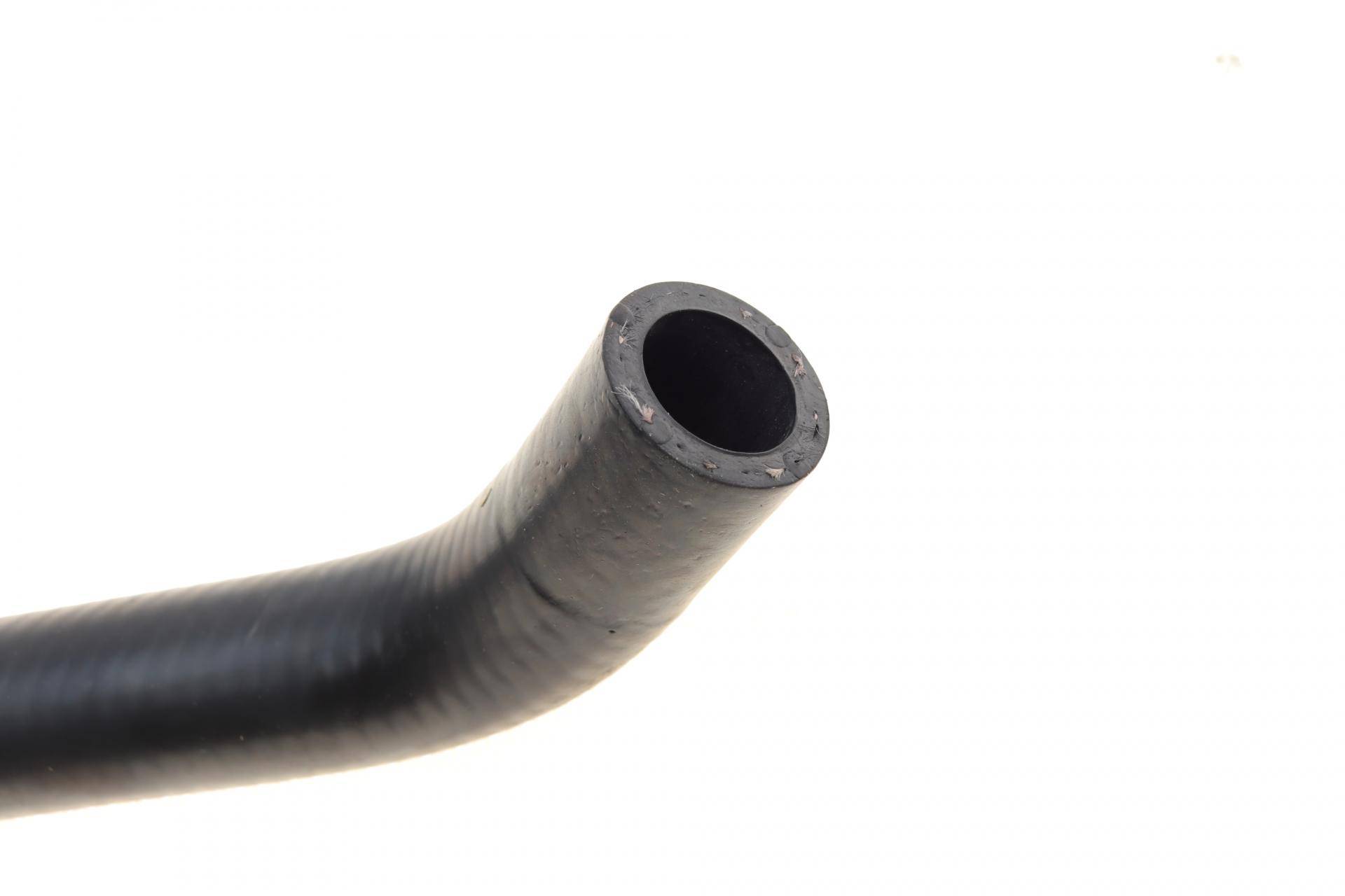 Патрубок радіатора (нижній) MB Sprinter 2.2/3.0CDI 06- (R)