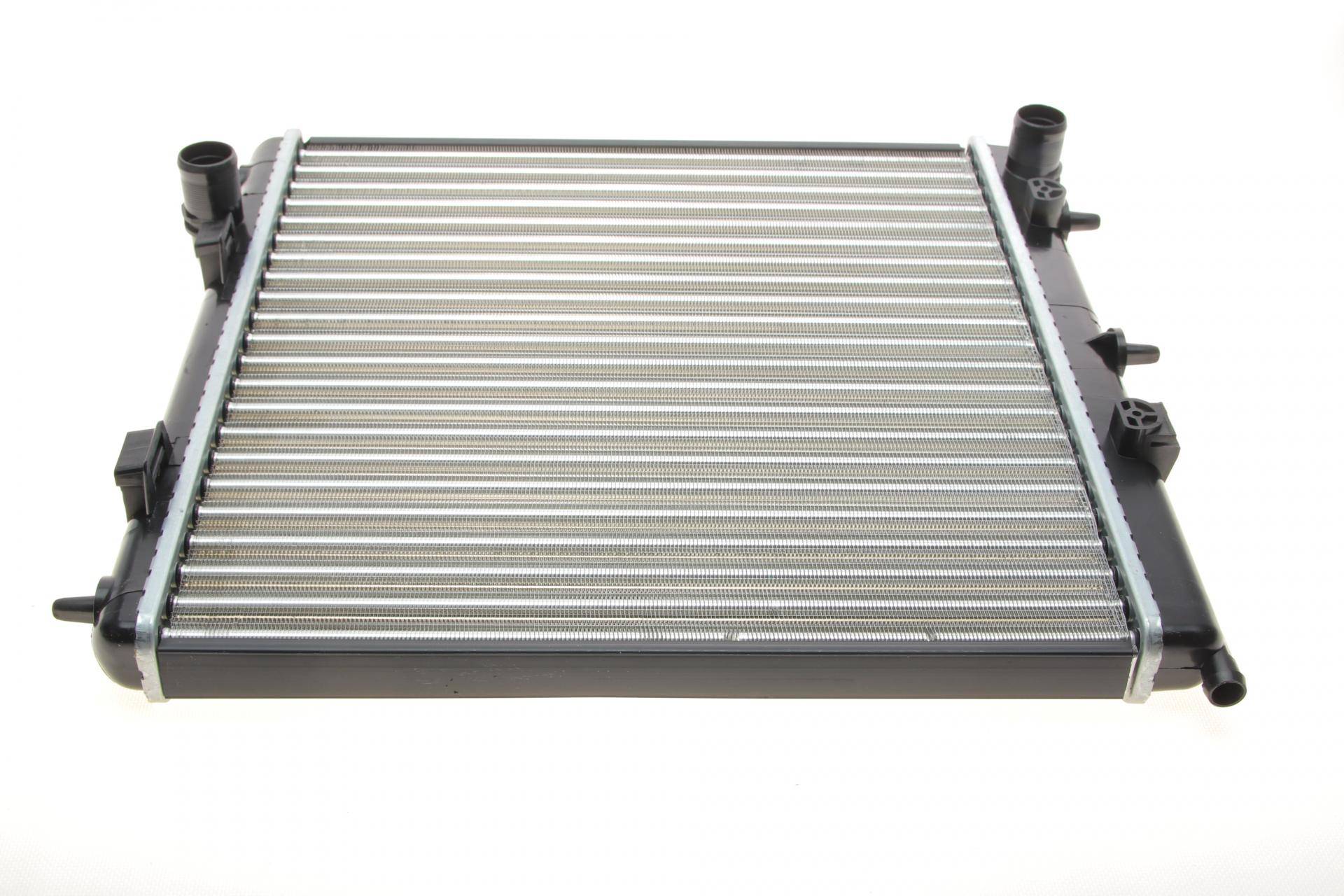 Радіатор охолодження Citroen C2/C3/C4/Peugeot 1007/2008/207 1.0-1.6 02-