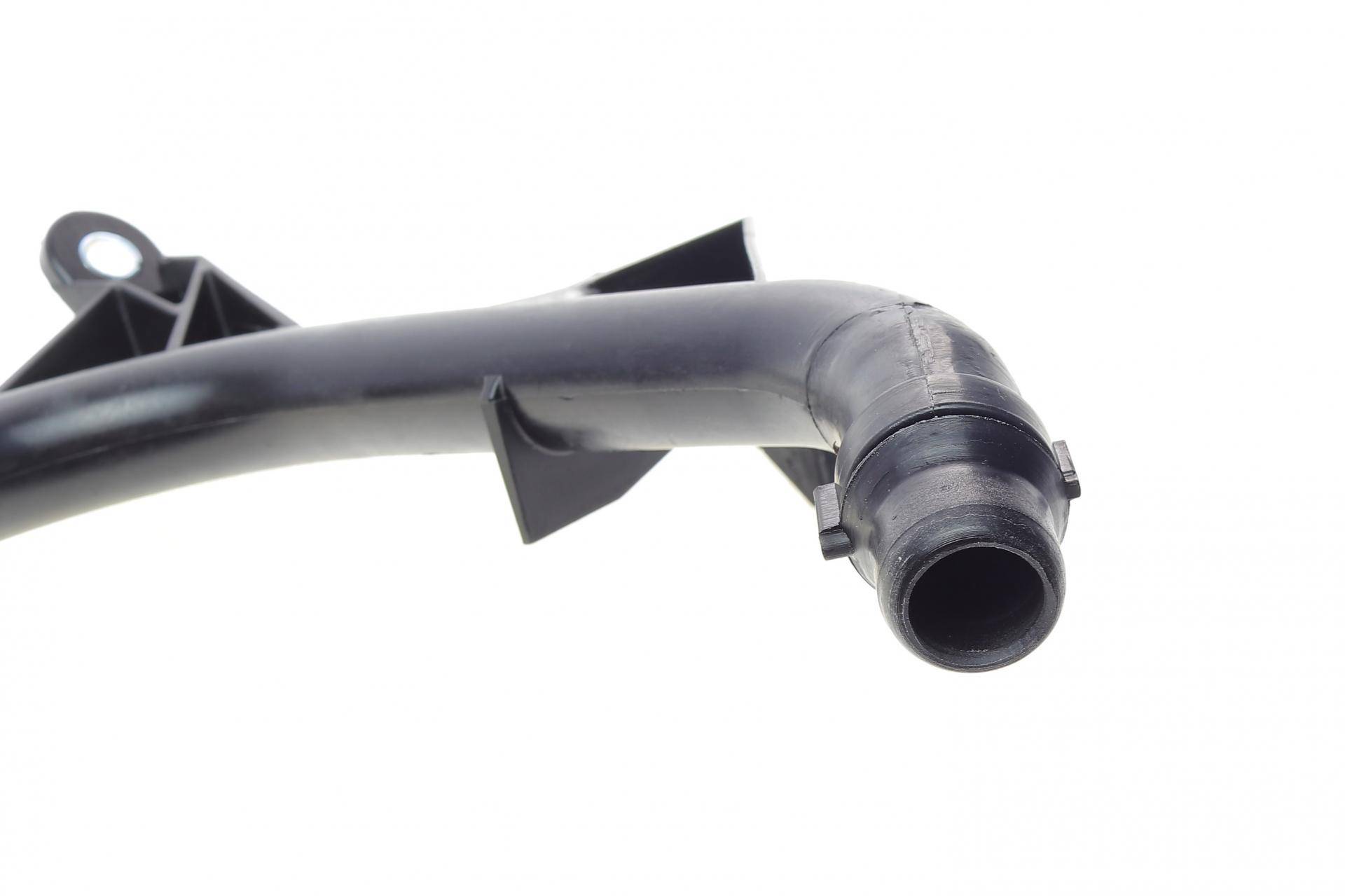 Трубка системи охолодження BMW 3 (E46)/X3 (E83) 2.5D/3.0D 00-06