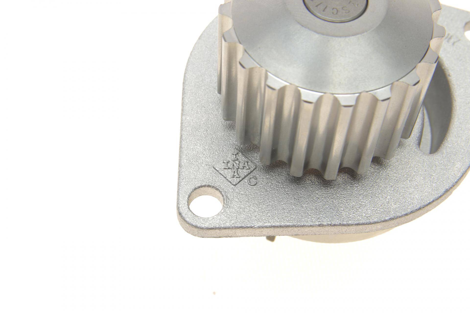 Помпа води Peugeot Partner 1.6i 08- 66/80kw, z=19