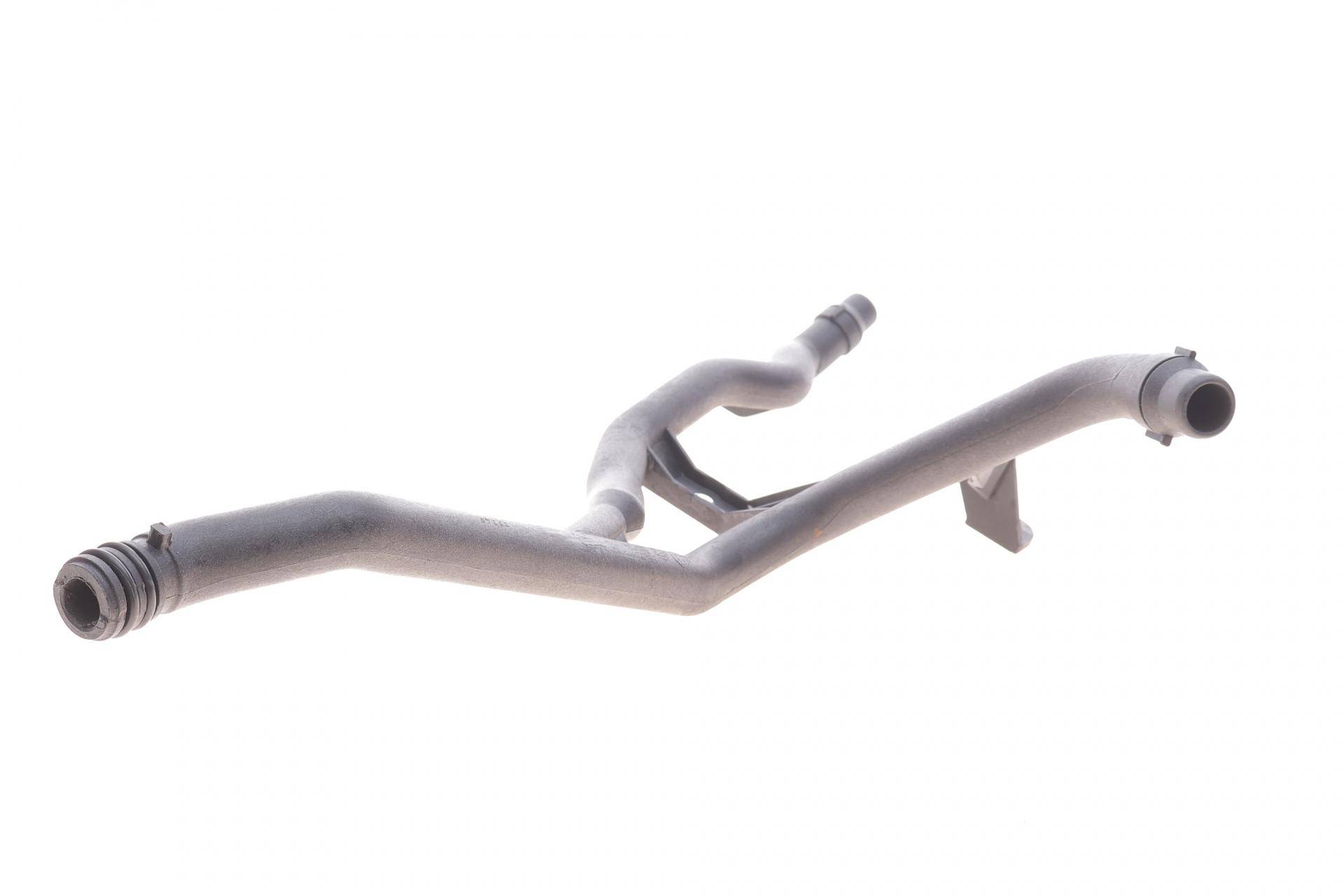 Патрубок системи охолодження BMW 3 (E46)/5 (E39/E60)/7 (E65/E66/E67)/X3 (E83)/X5 (E53) 2.0-3.0 00-08