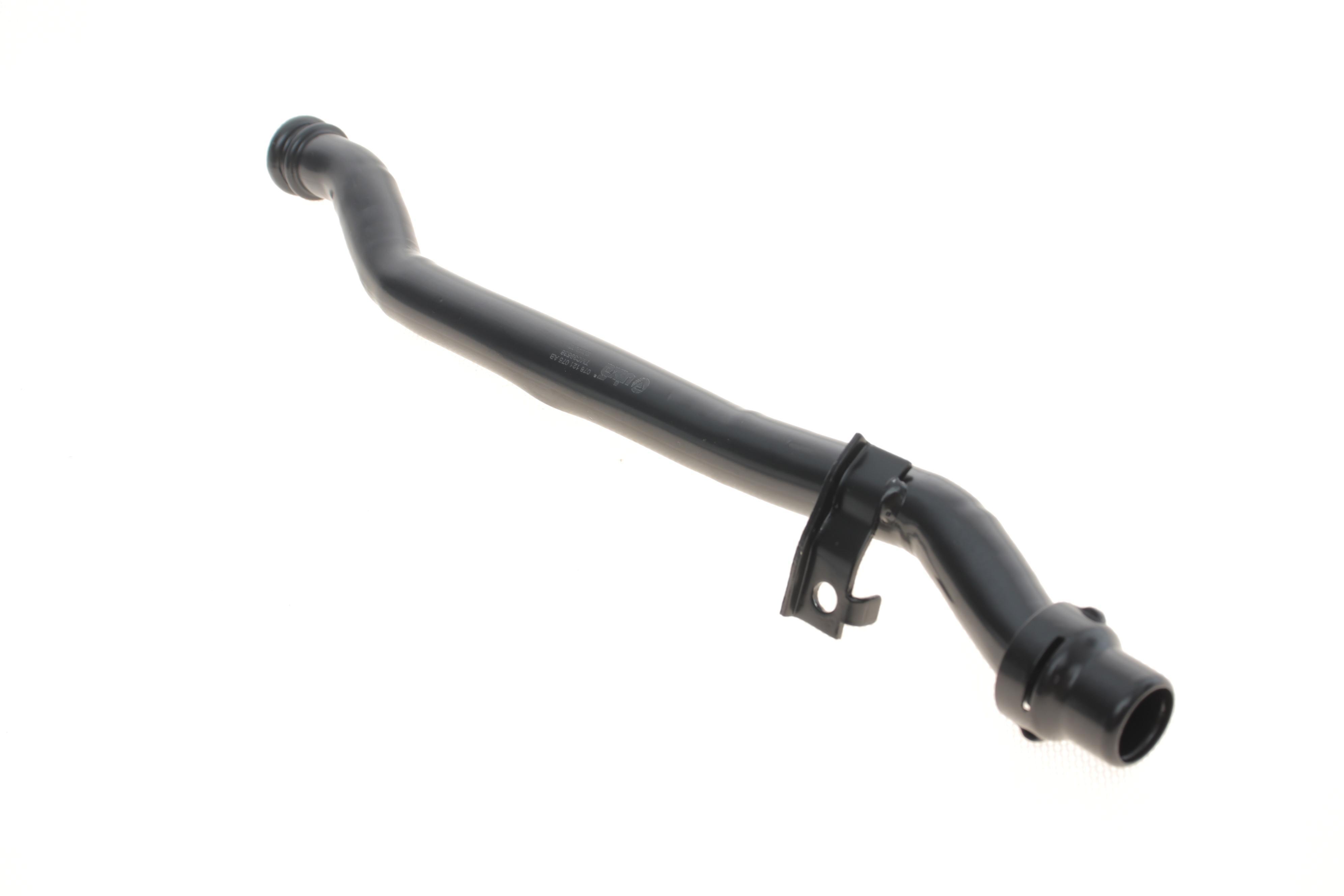 Патрубок системи охолодження Audi A4/A6/VW Passat 1.8 95-05