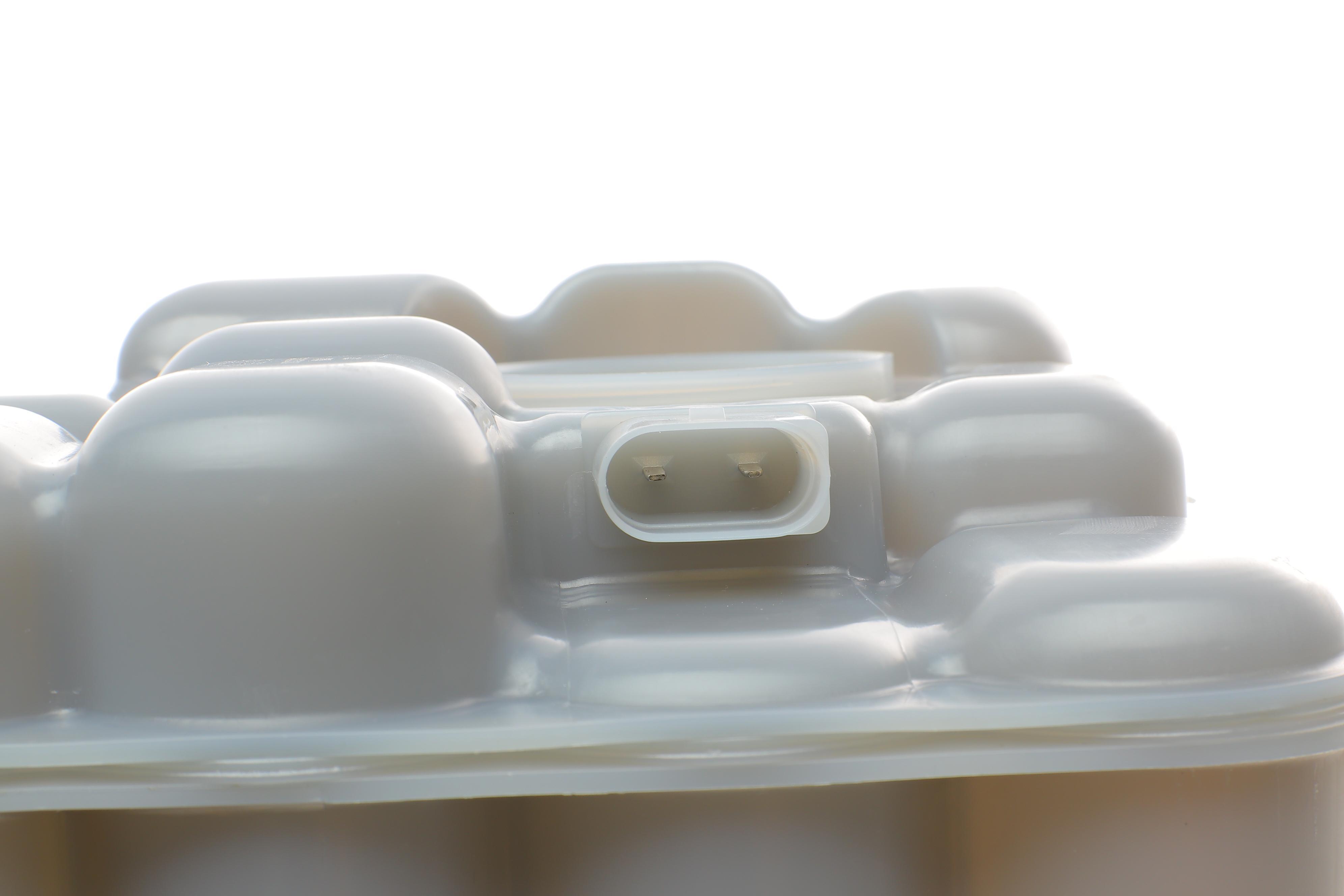 Бачок розширювальний Porsche Cayenne/VW Touareg 10-