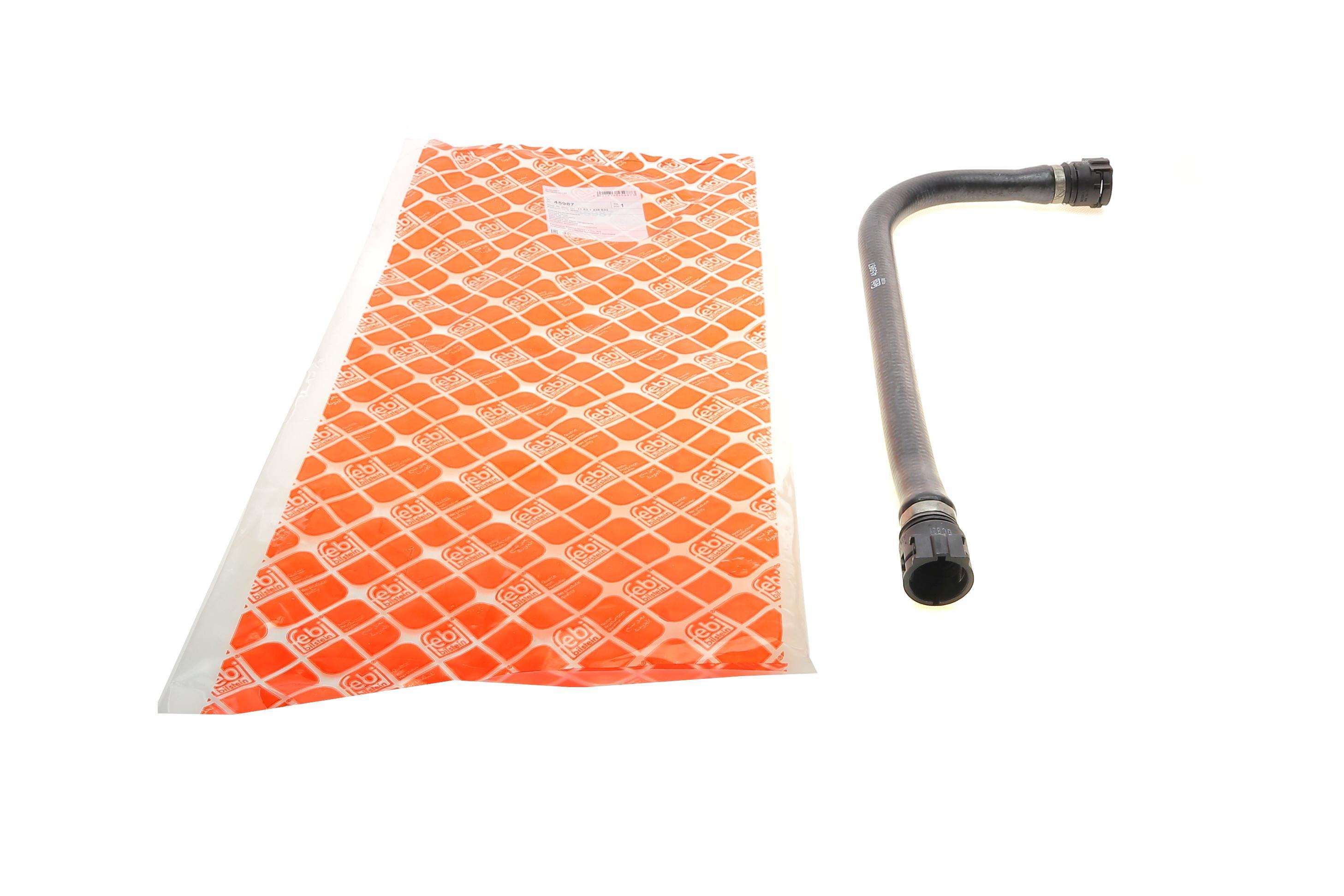 Патрубок радіатора (верхній) BMW 3 (E39) 2.0i-3.0i 95-03 (M52)