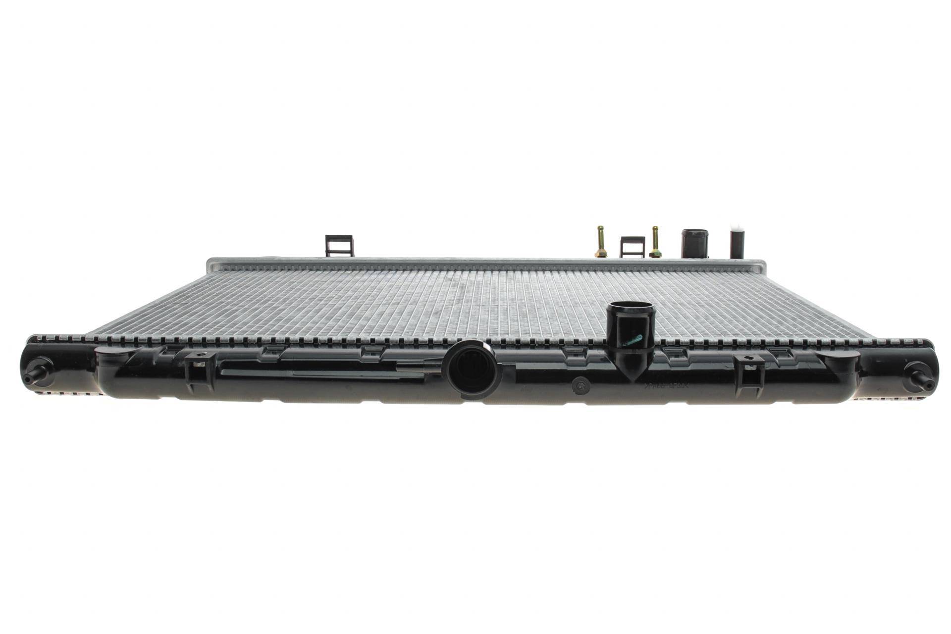 Радіатор охолодження Nissan X-Trail 2.0-2.5 01- (450x686x26) (4x4)