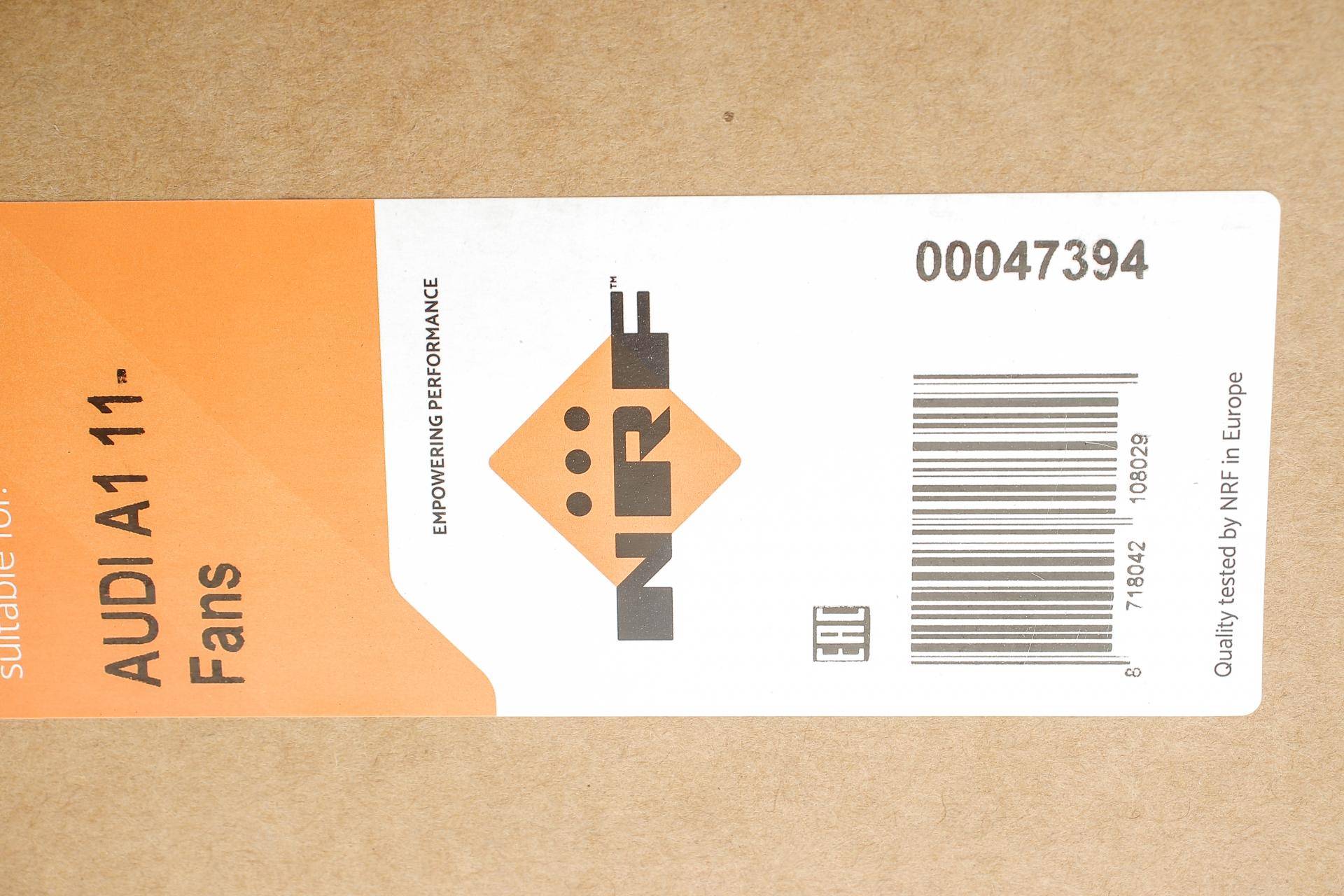 Вентилятори радіатора (електричні) VW Caddy 04-11 (дифузором)