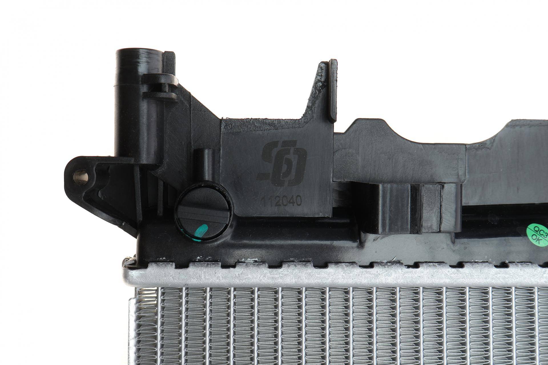 Радіатор охолодження MB Sprinter 06- (+/-AC, АКПП)