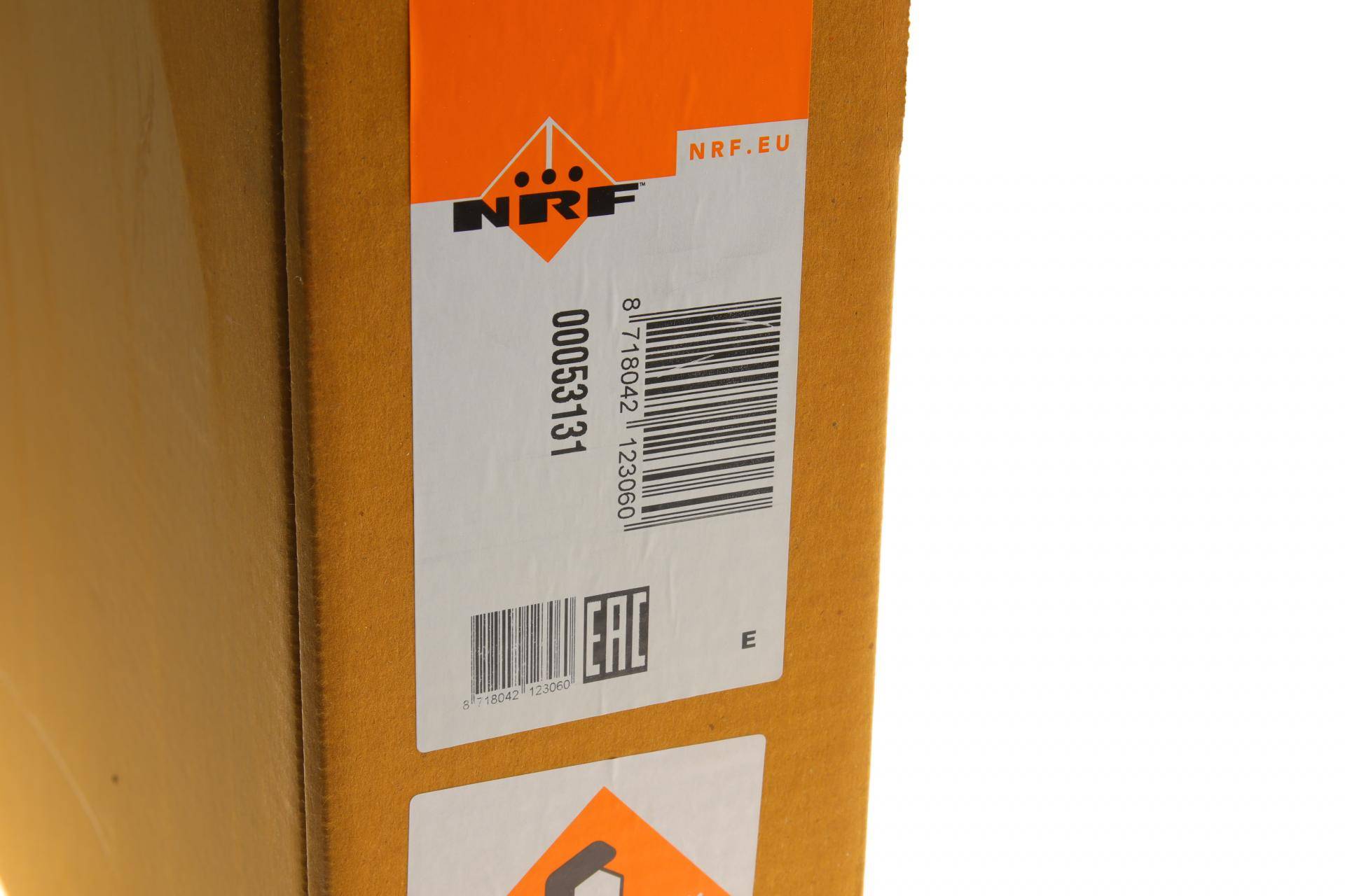 Радіатор охолодження Chevrolet Cruze 1.6/2.0CDI 09-