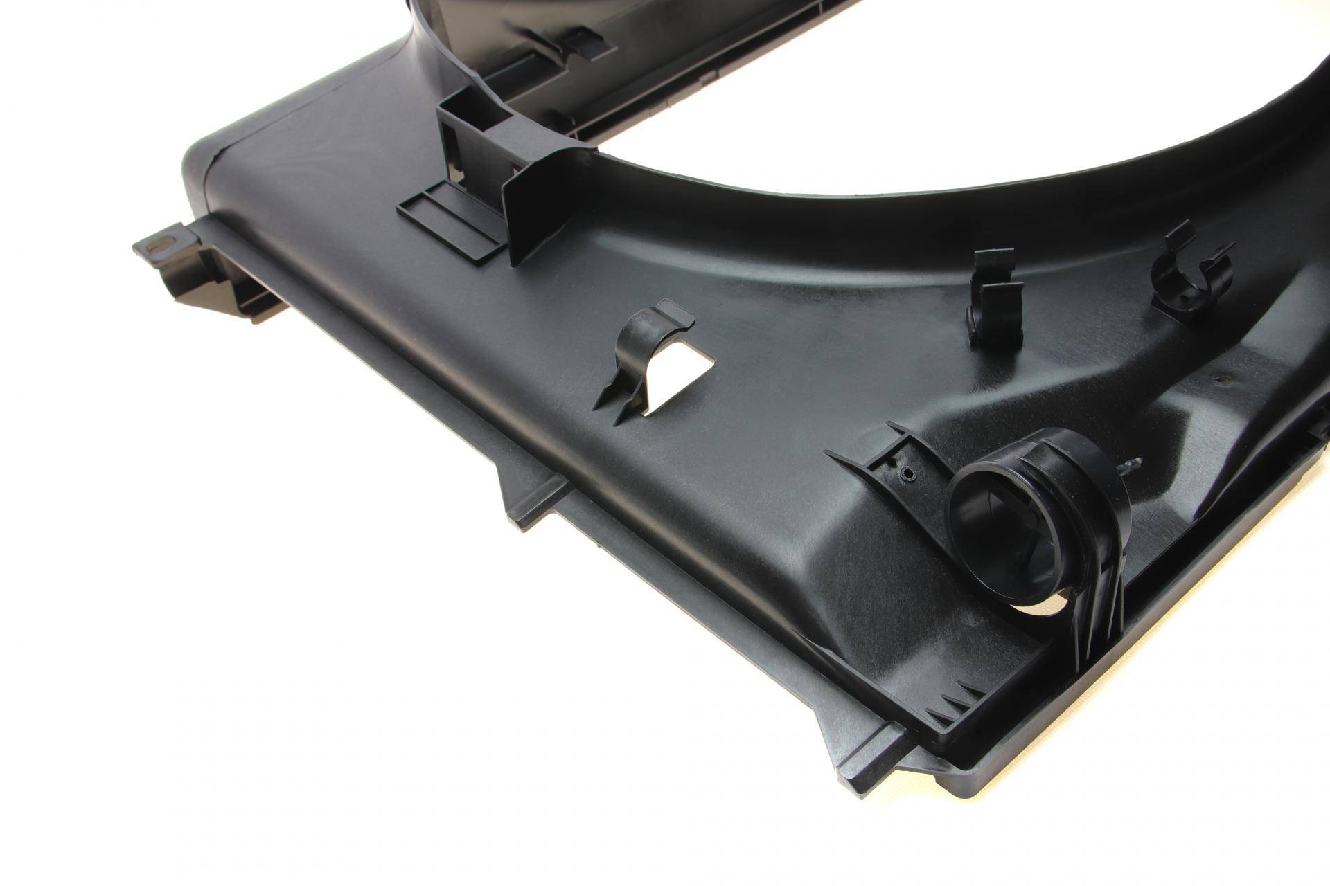 Дифузор радіатора BMW 5 (E39) 95-03 M52/M54