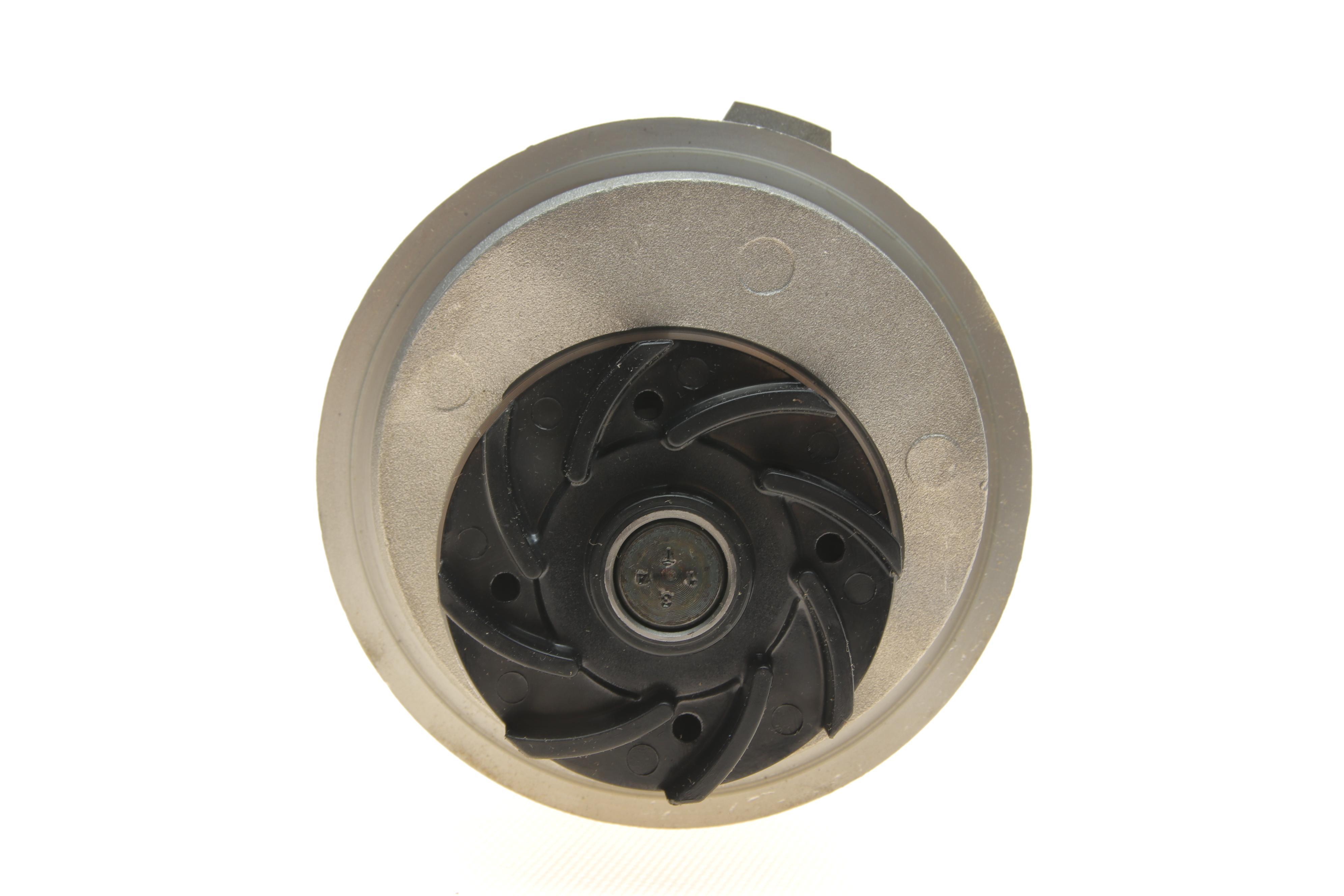 Помпа води Chevrolet Evanda 2.0i