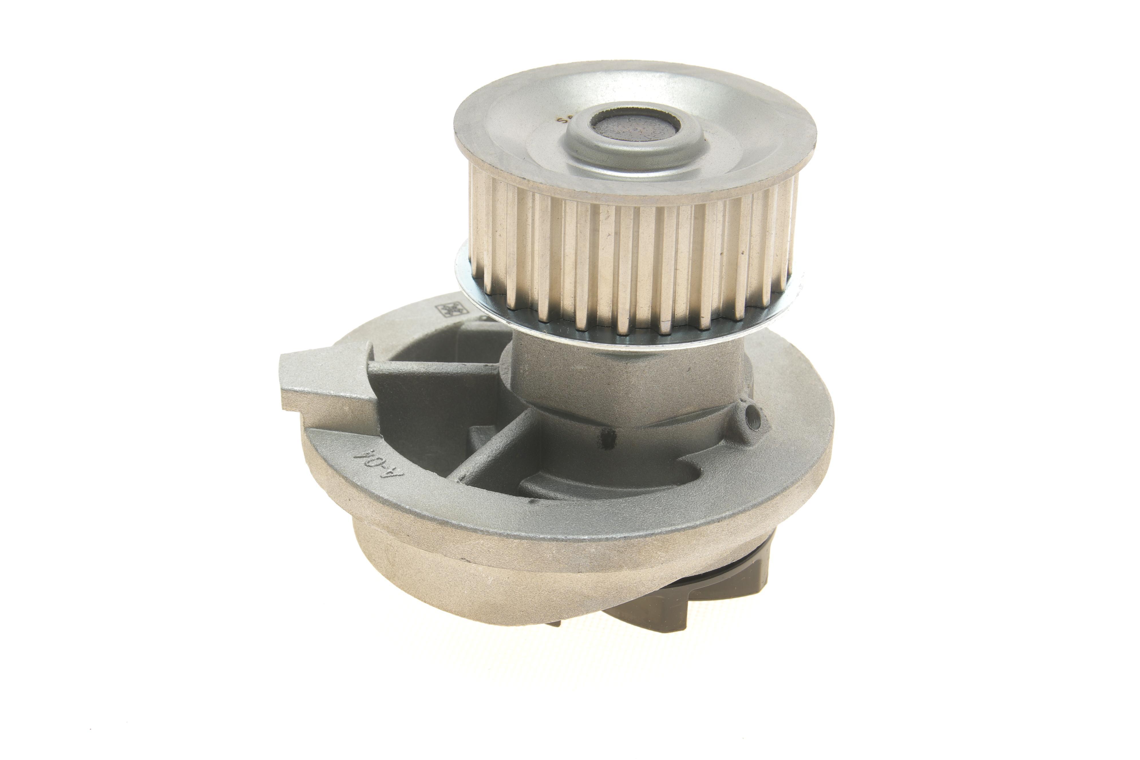 Помпа води Chevrolet Evanda 2.0i