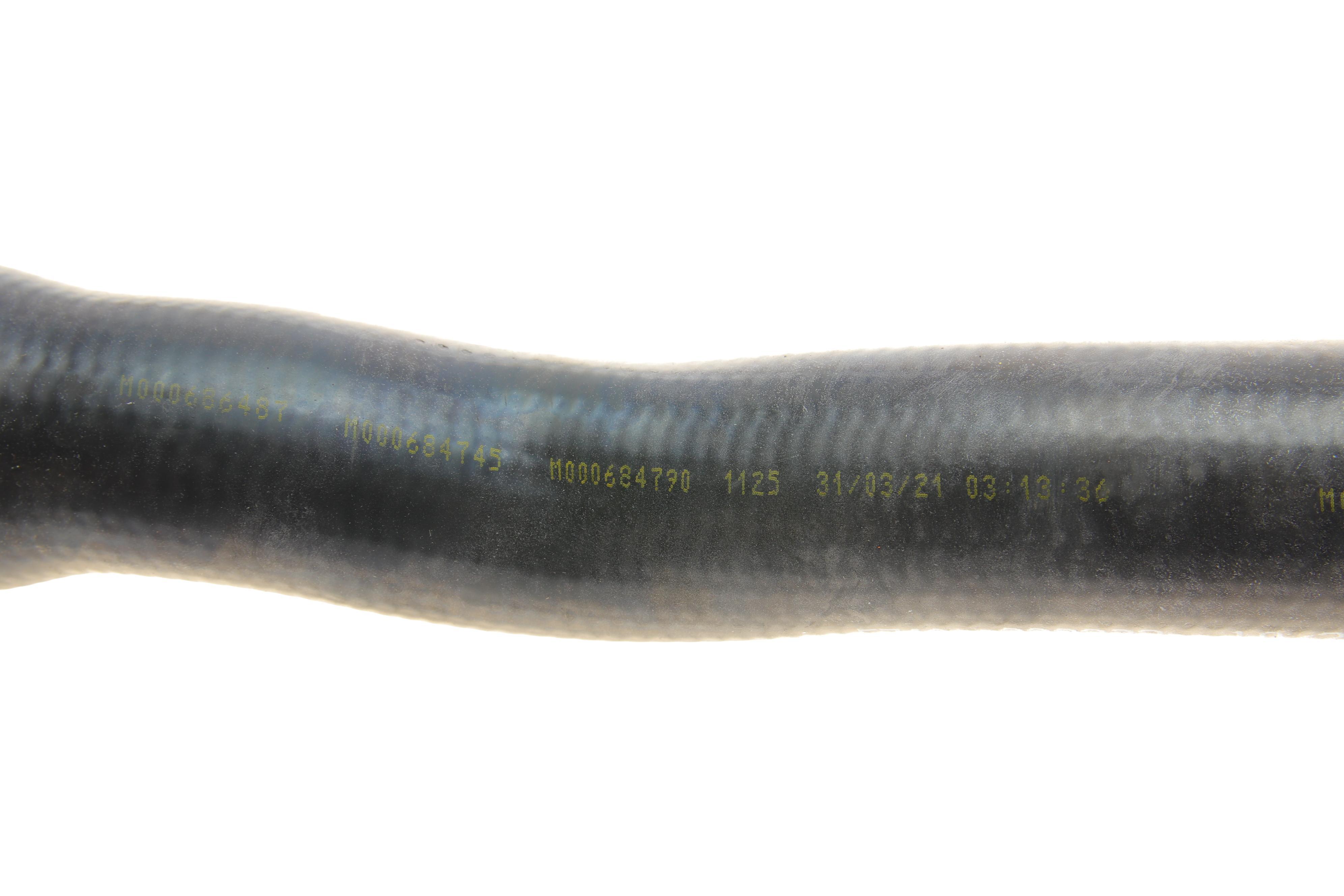 Патрубок радіатора (верхній) BMW 5 (E60) 03-10