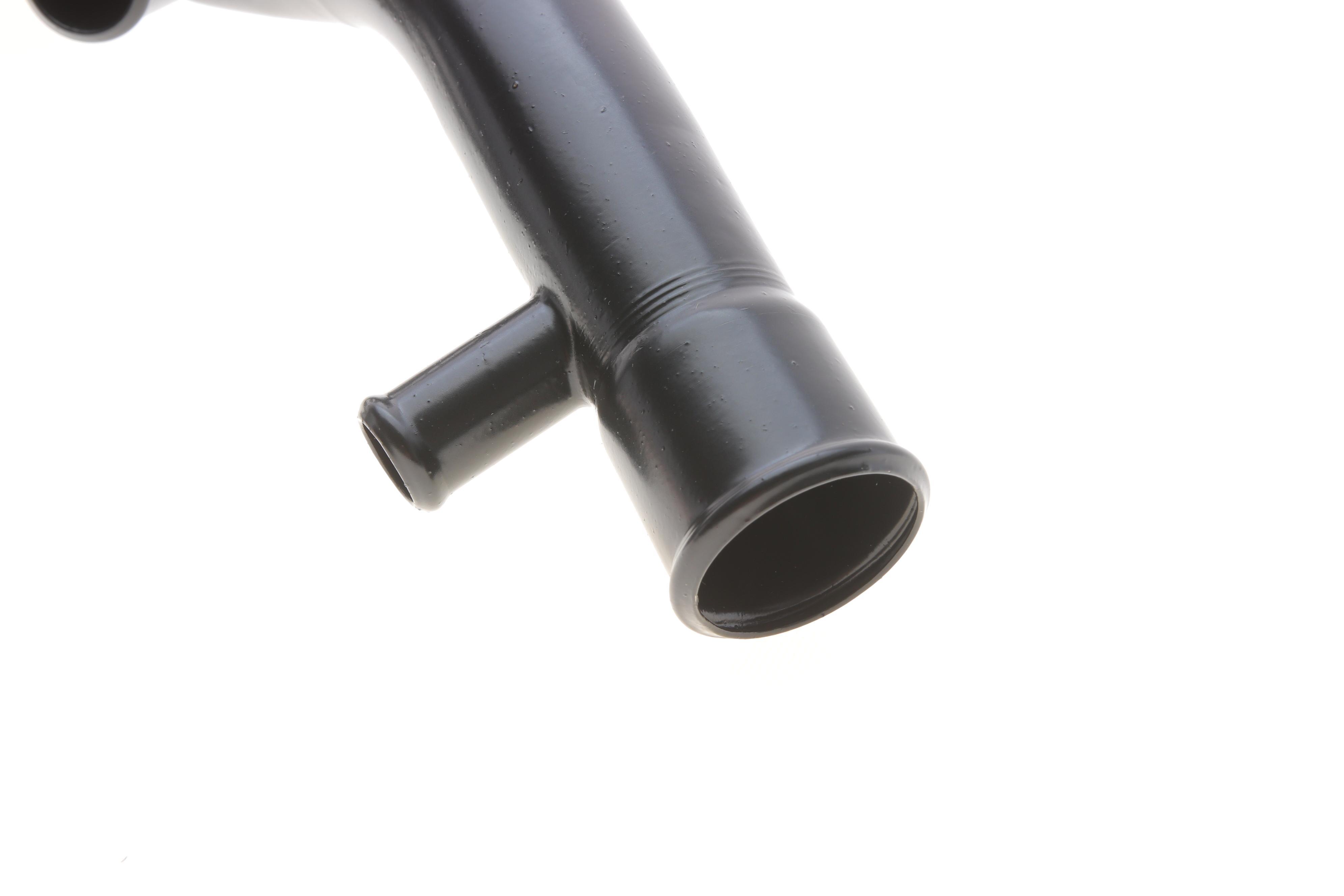 Патрубок системи охолодження Citroen Berlingo/Peugeot Partner 96-