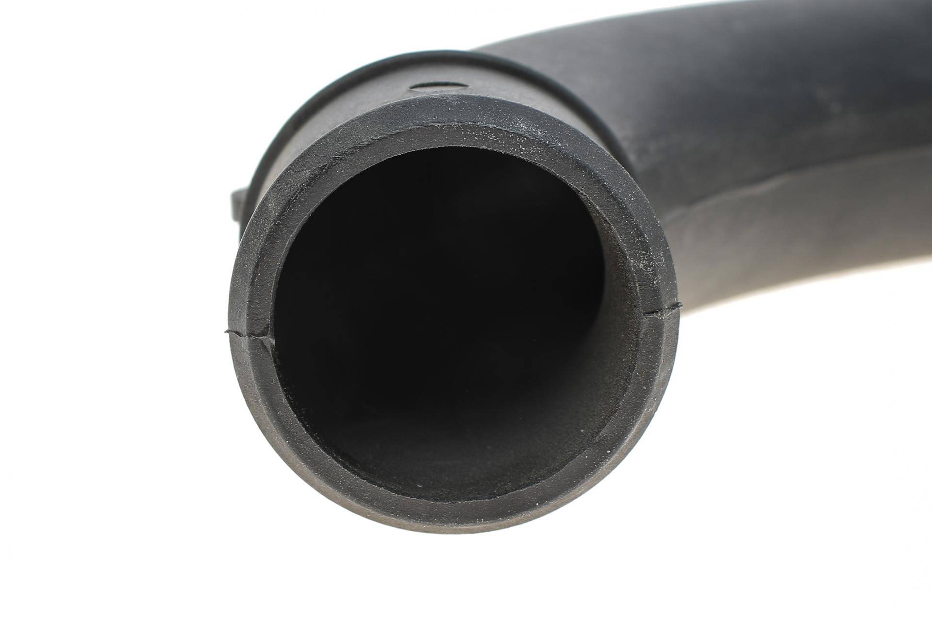 Патрубок системи охолодження Opel Kadett E/Vectra A 1.6i-2.0i -95