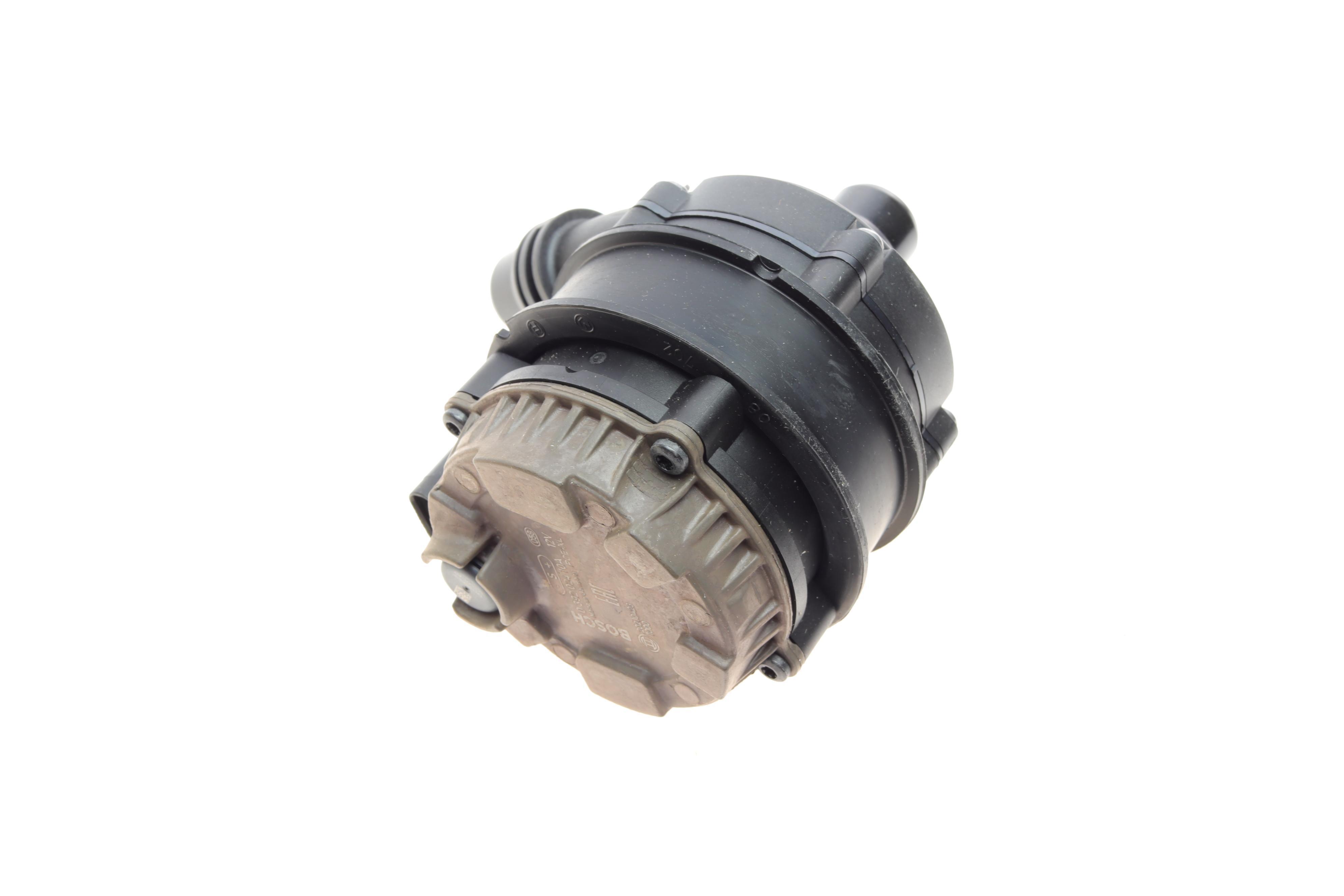 Насос системи охолодження (додатковий) BMW 3 (G20)/X5 (G05)/X6 (G06) B58 18-