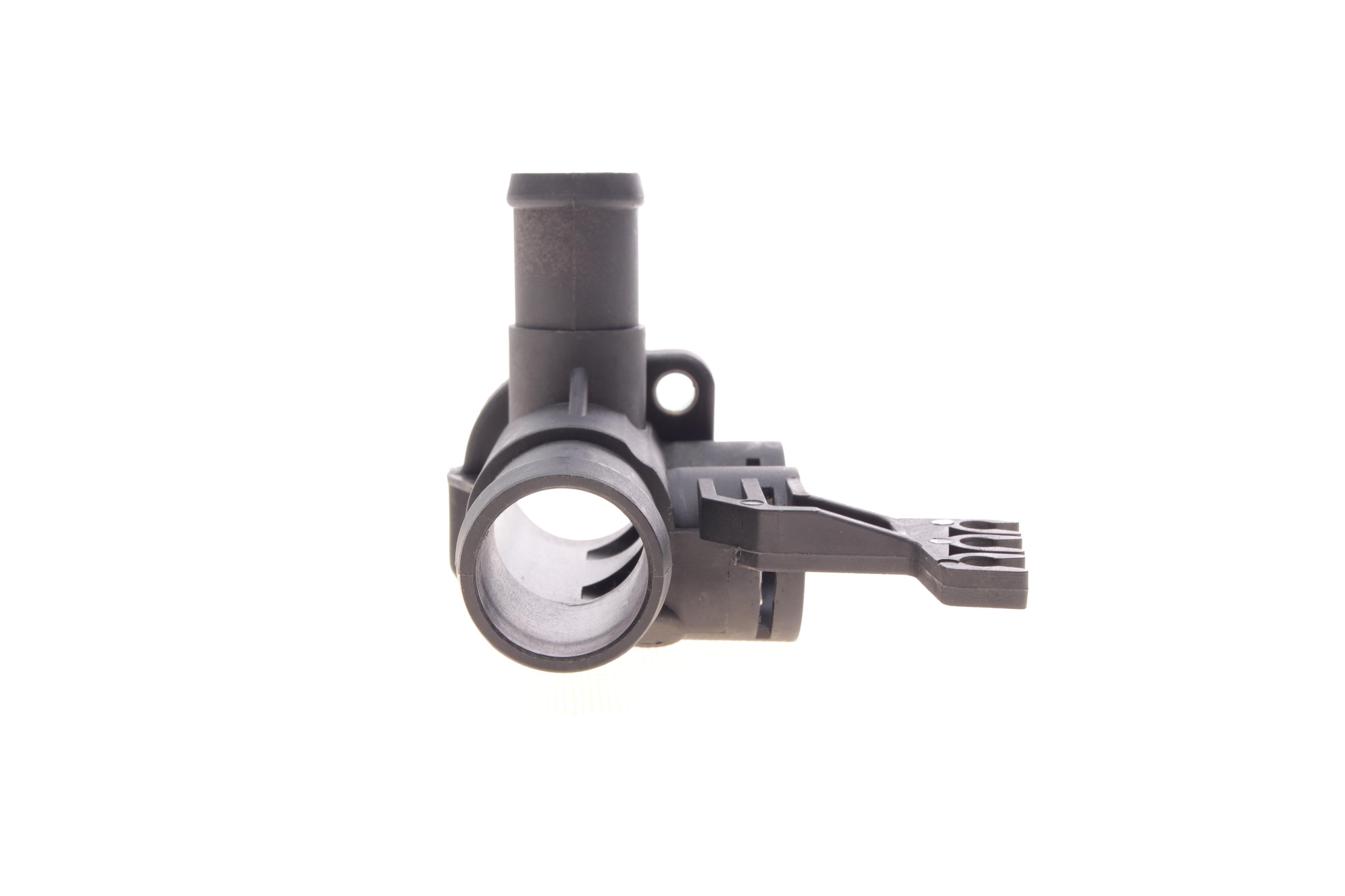 Фланець системи охолодження Audi 80/100/A6 1.6/2.0i 90-98