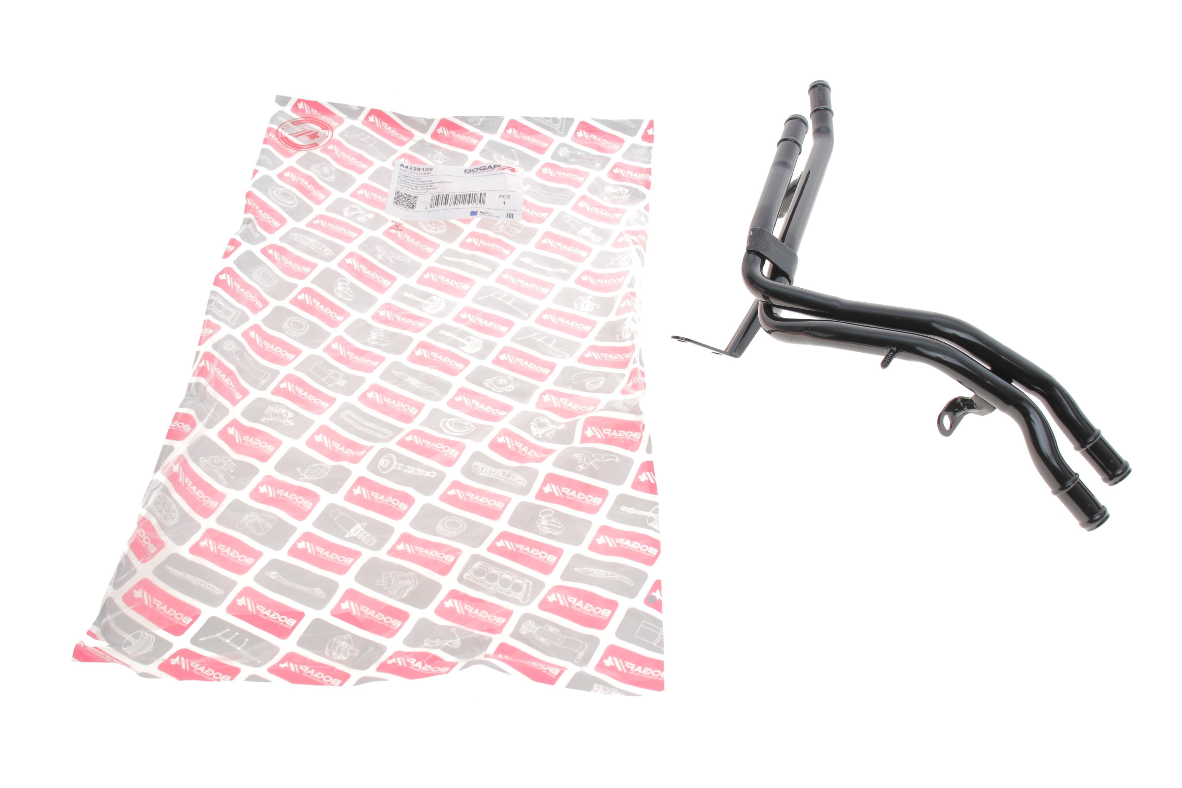 Патрубок системи охолодження VW Passat 1.8/2.0 TSI 05-10