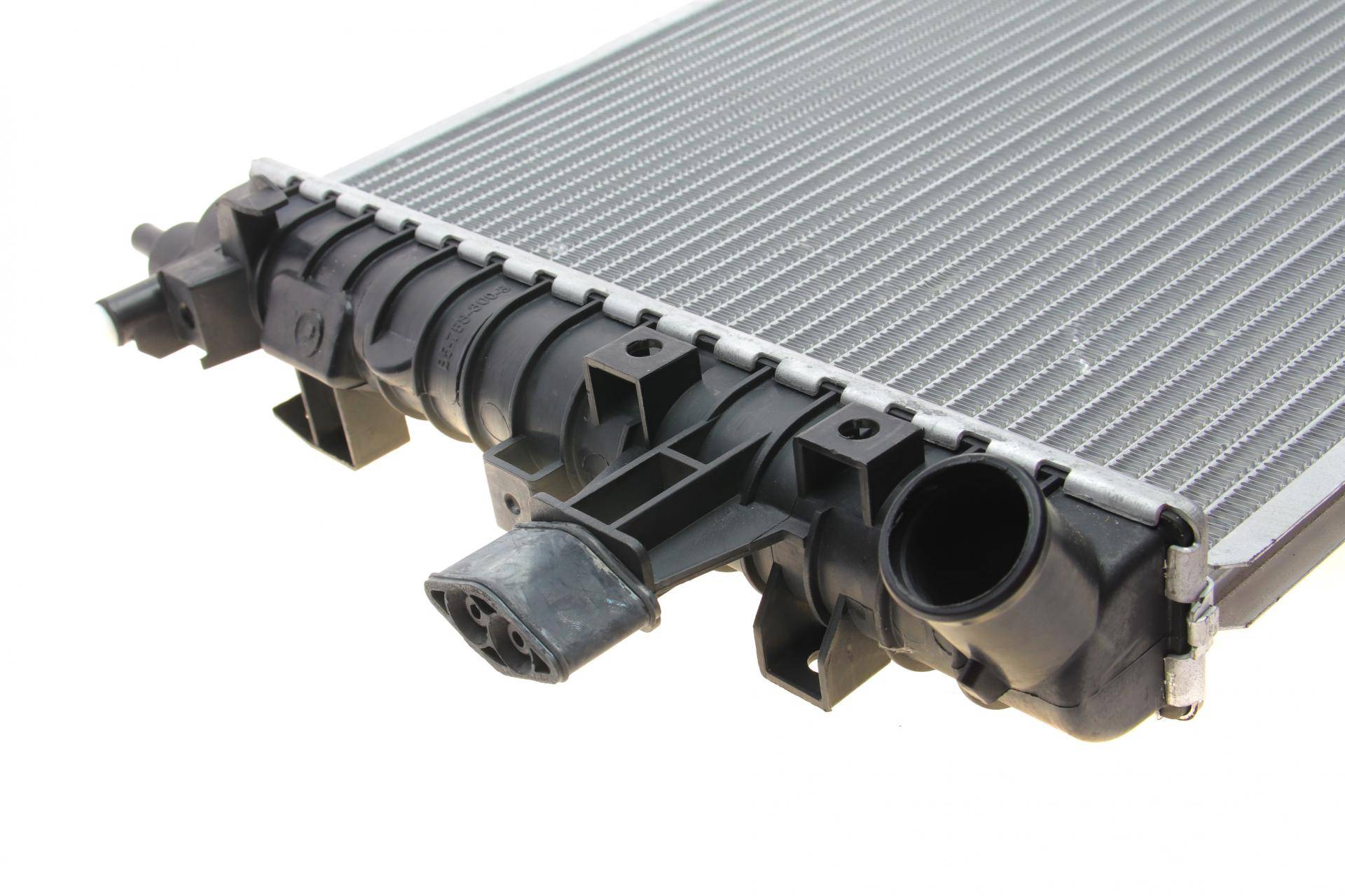 Радіатор охолодження Opel Astra/Zafira 1.2-1.8 04-15