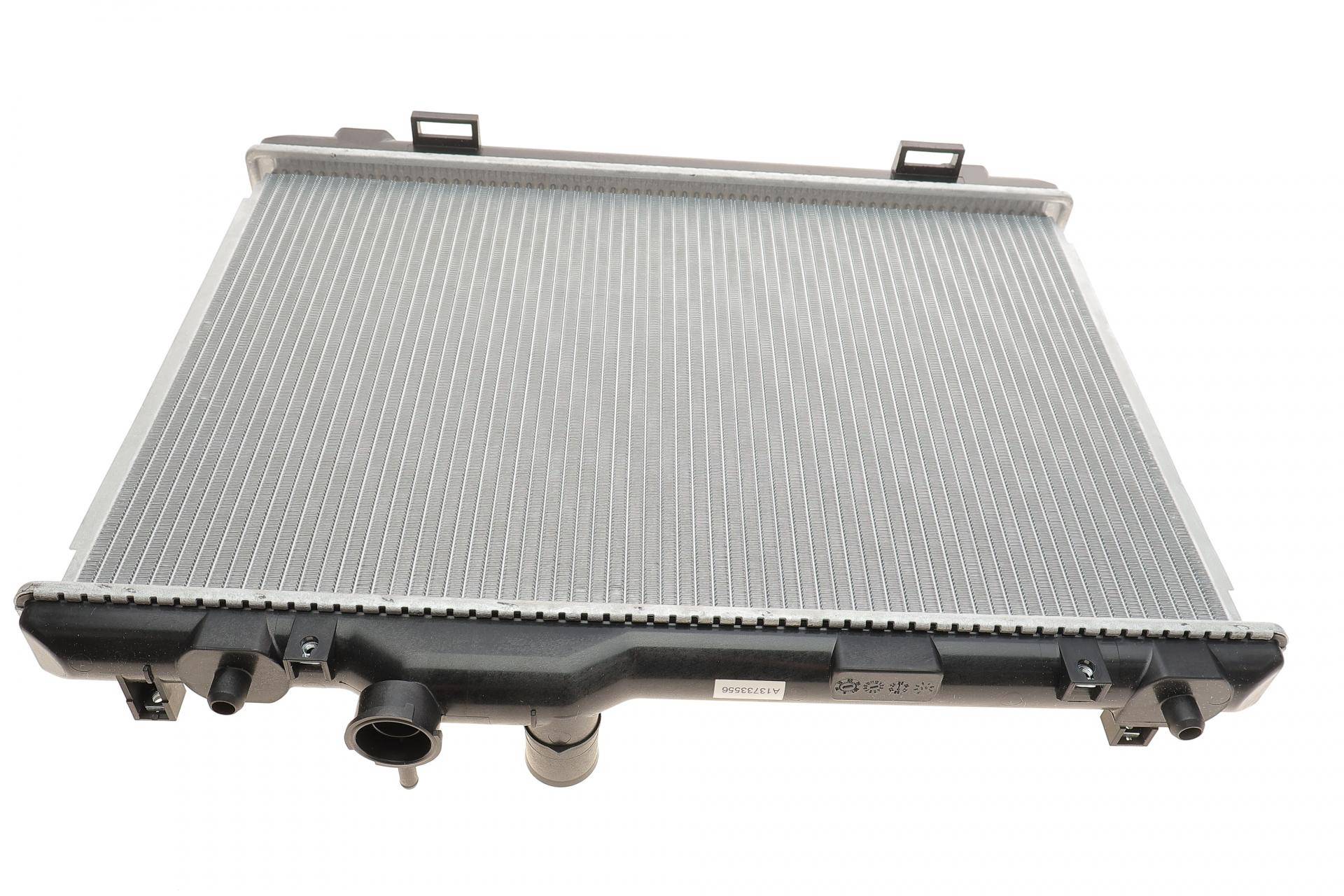 Радіатор охолодження Suzuki Swift 1.3-1.6 05-