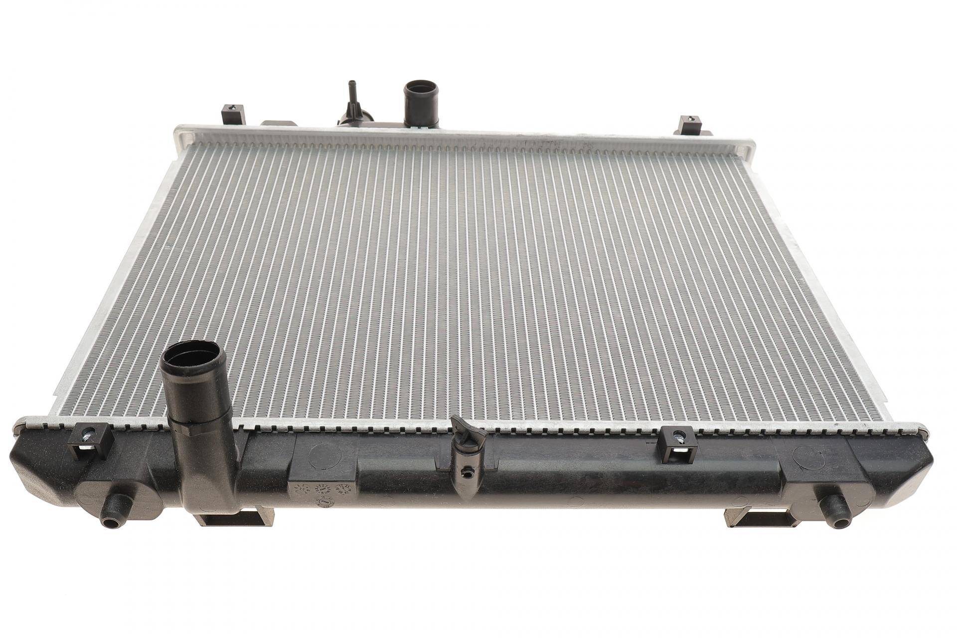 Радіатор охолодження Suzuki Swift 1.3-1.6 05-