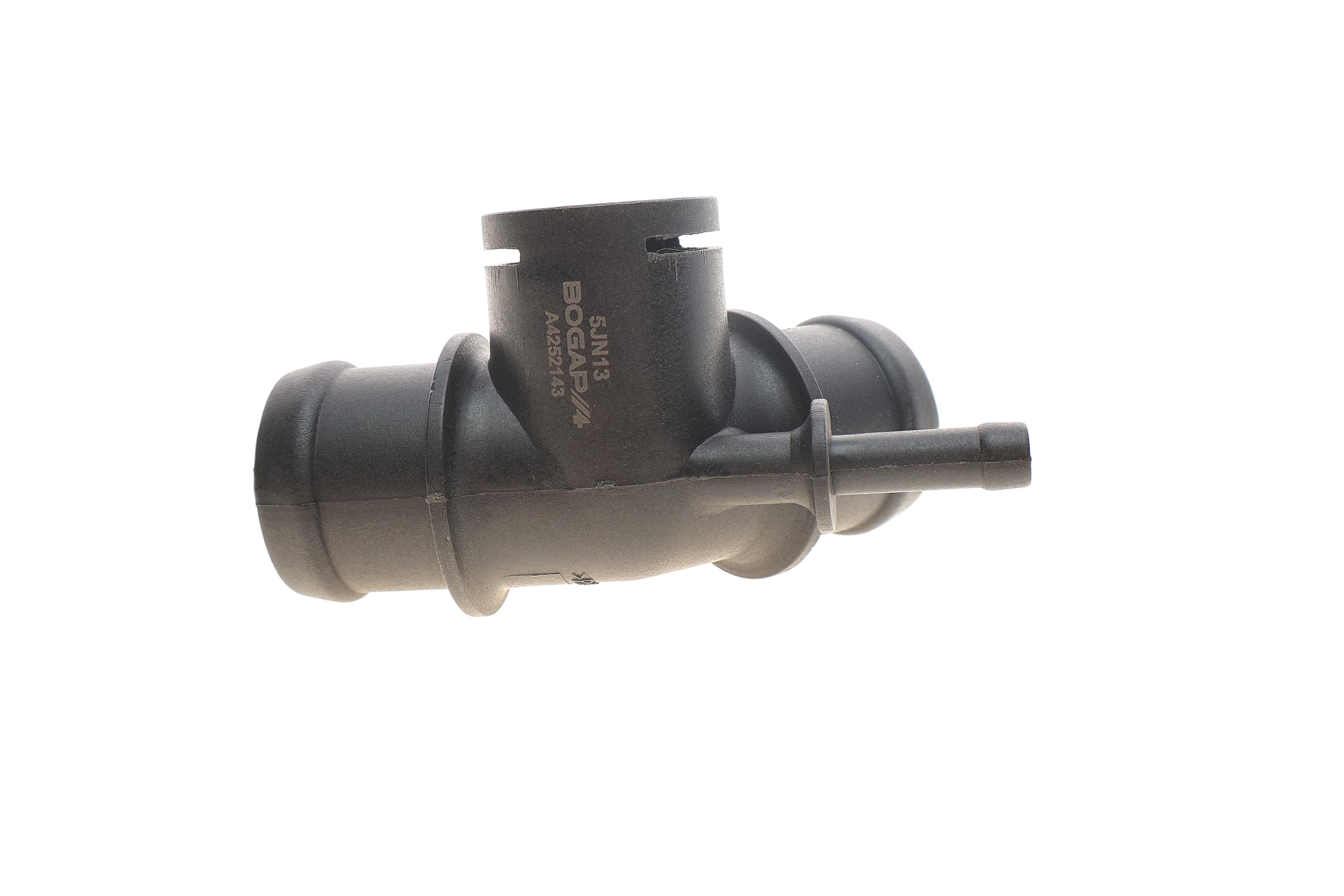 Фланець системи охолодження VW Bora/ Golf IV 98 05