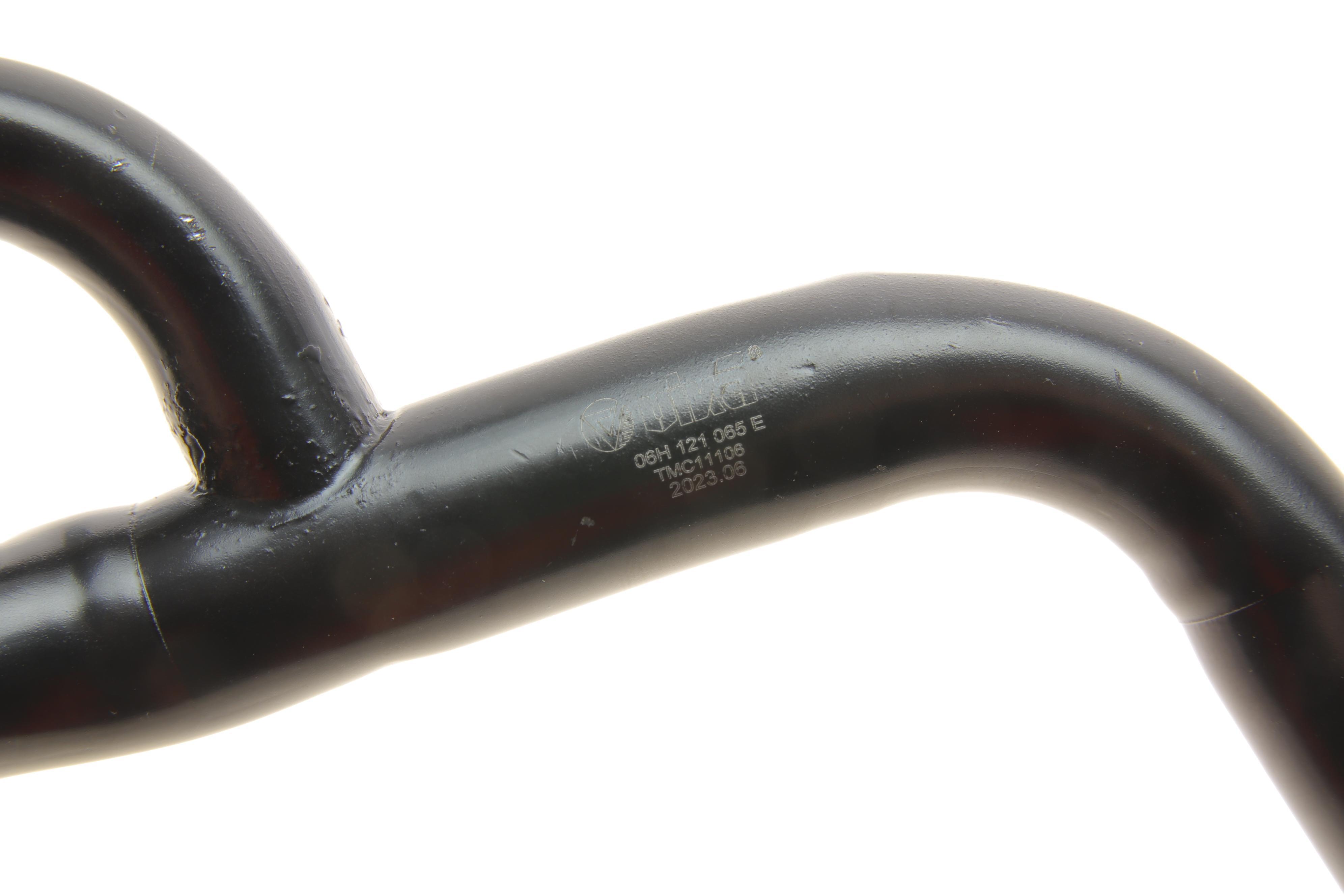 Патрубок системи охолодження Audi A6/A8/Q5 2.0 TFSI 11-16