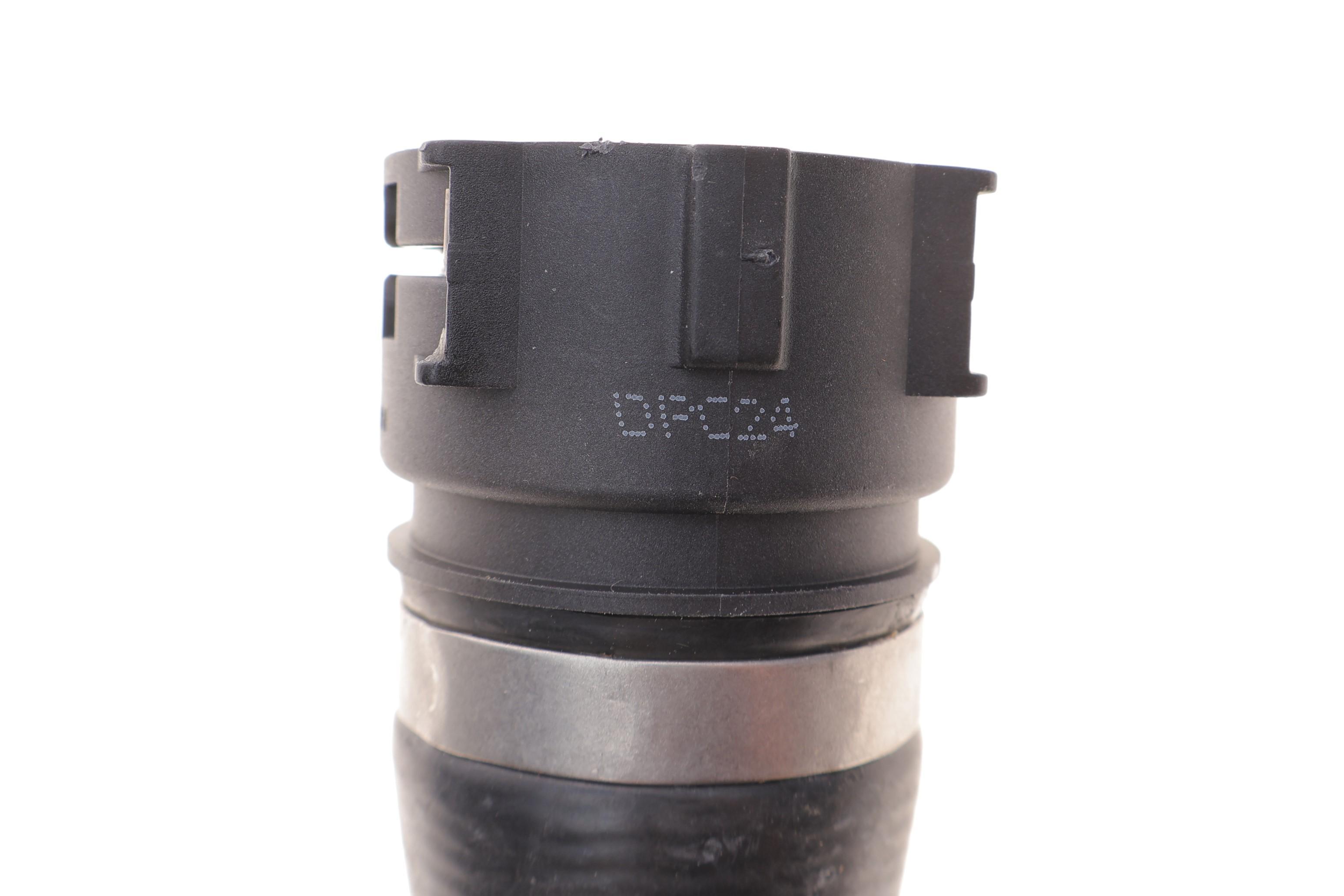 Патрубок радіатора VW Passat 1.8/2.0 TSI 10-14