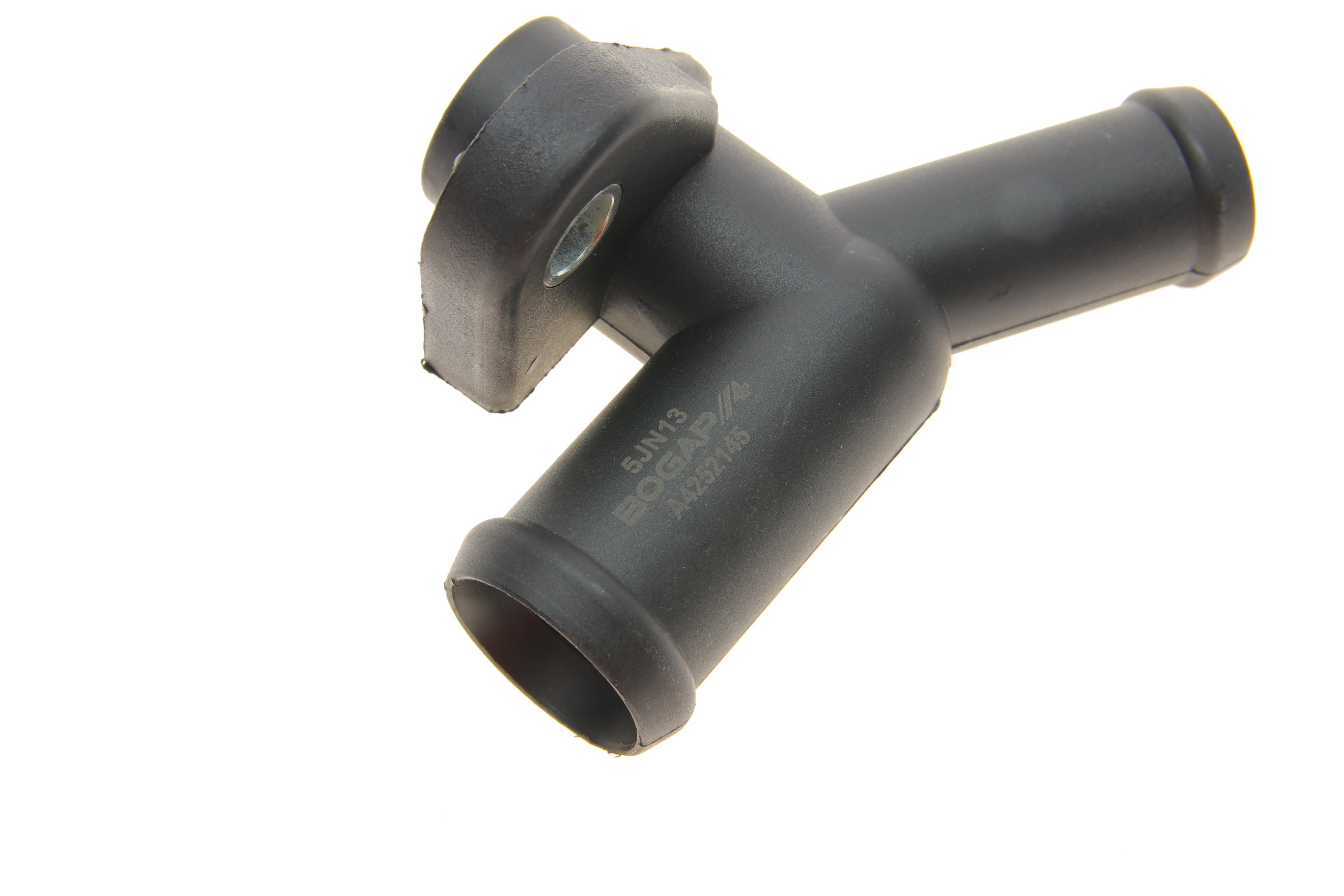 Фланець системи охолодження VW T4 2.5/2.4D 90-03