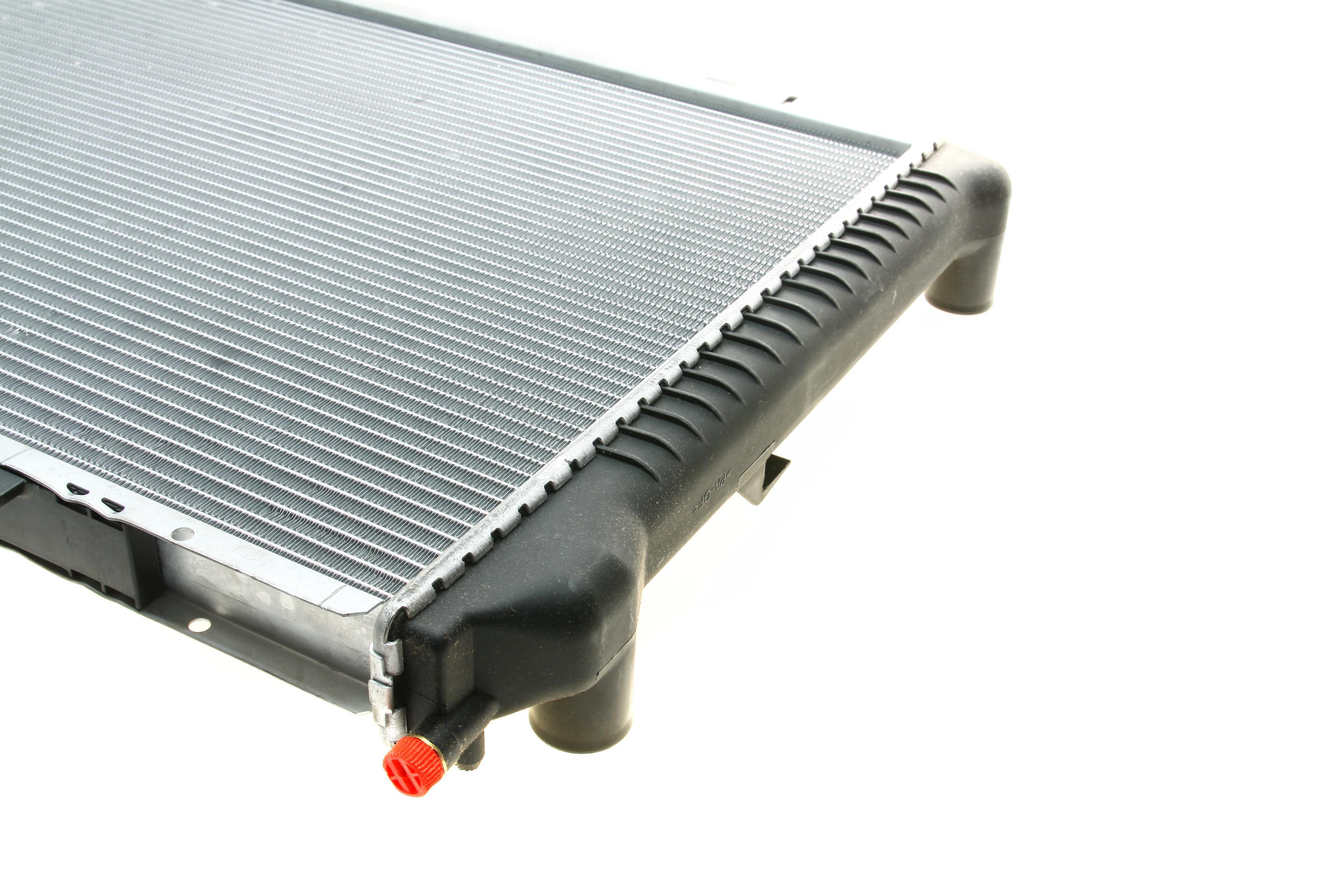 Радіатор охолодження MB E-class (W210) 2.8/3.2 95-097 (M104)