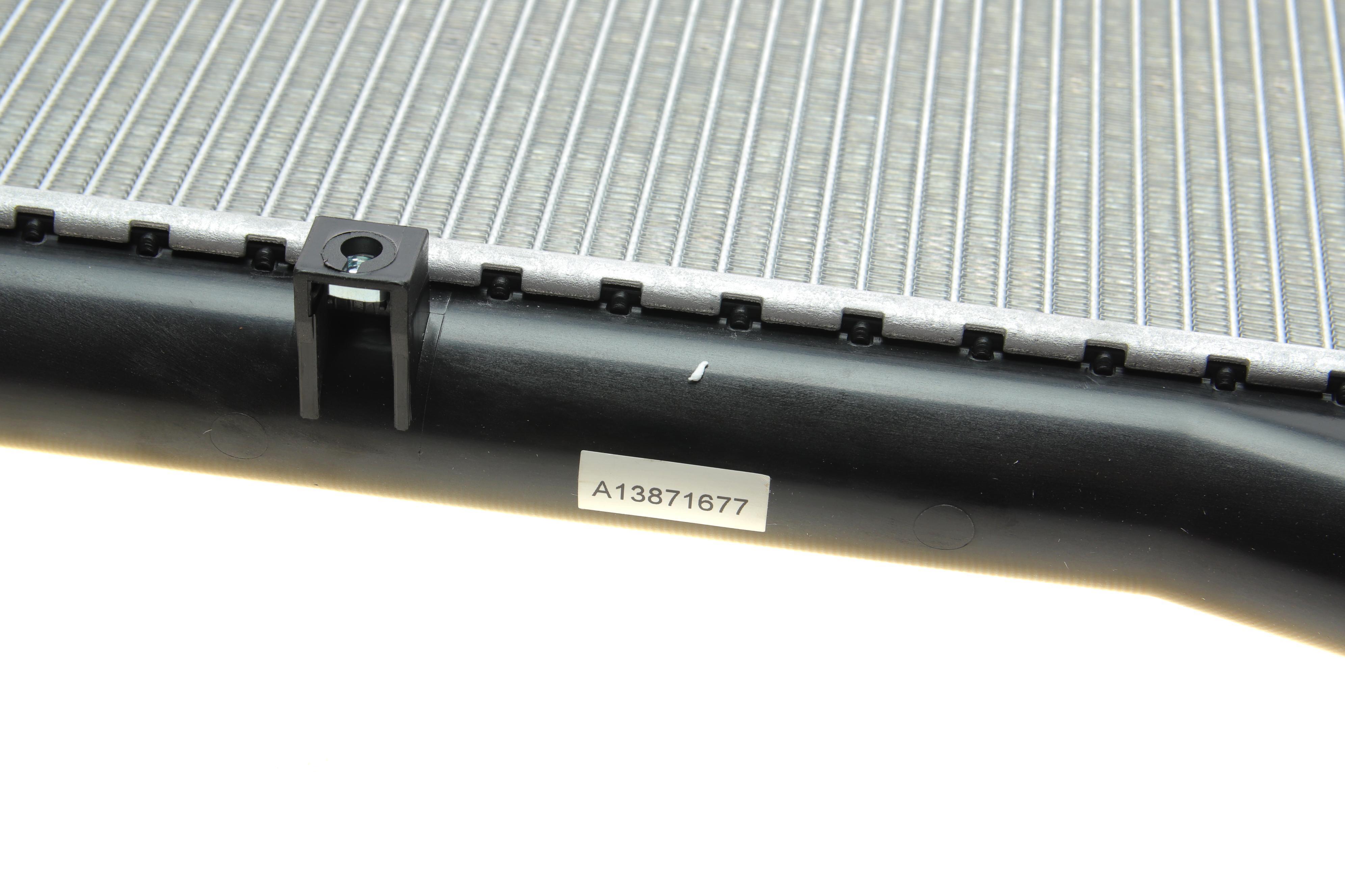 Радіатор охолодження Suzuki Grand Vitara II 05-