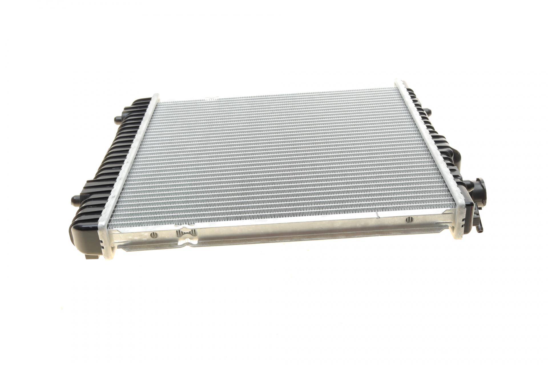 Радіатор охолодження Subaru Justy 1.3 95-/Suzuki Ignis 1.3/1.5 03-