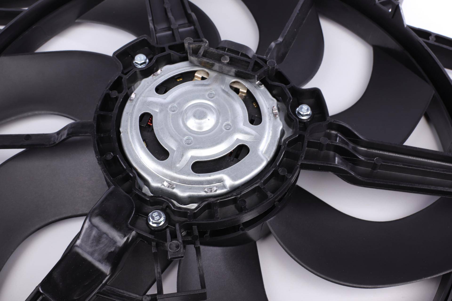 Вентилятор радіатора Renault Kangoo 1.5 dCi 03- (з дифузором)