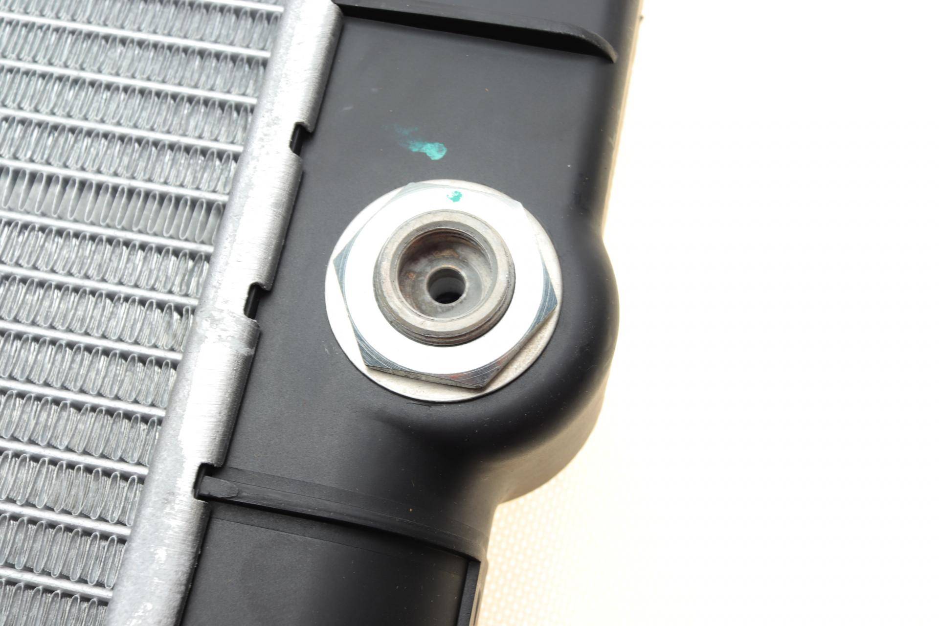 Радіатор охолодження MB ML-class (W163) 2.3-5.5 98-05 (M111-M113)