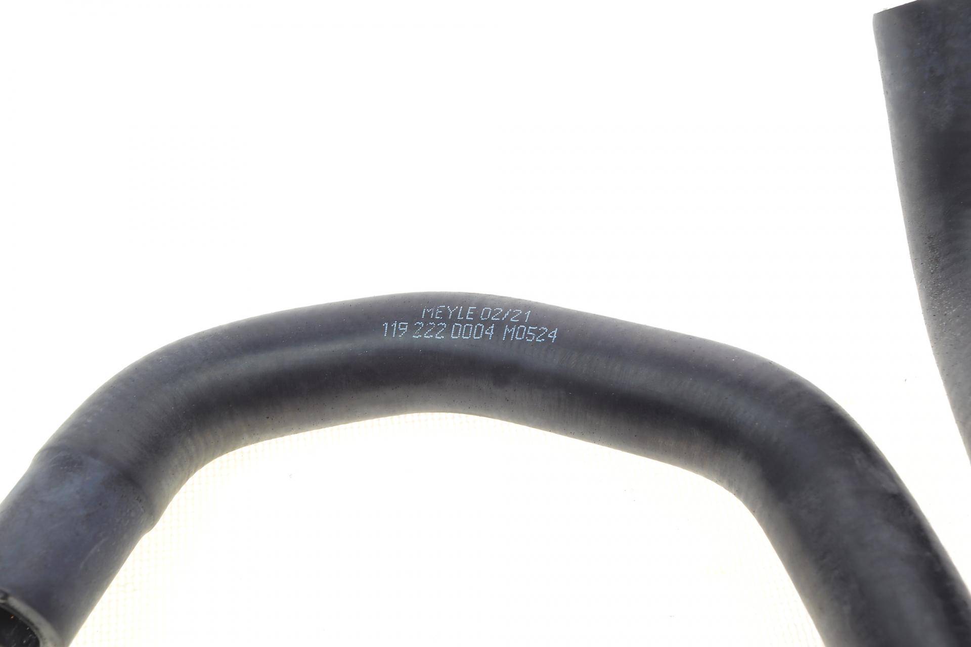 Патрубок системи охолодження Audi A3/Skoda Octavia/VW Golf IV 1.6/2.0 96-13