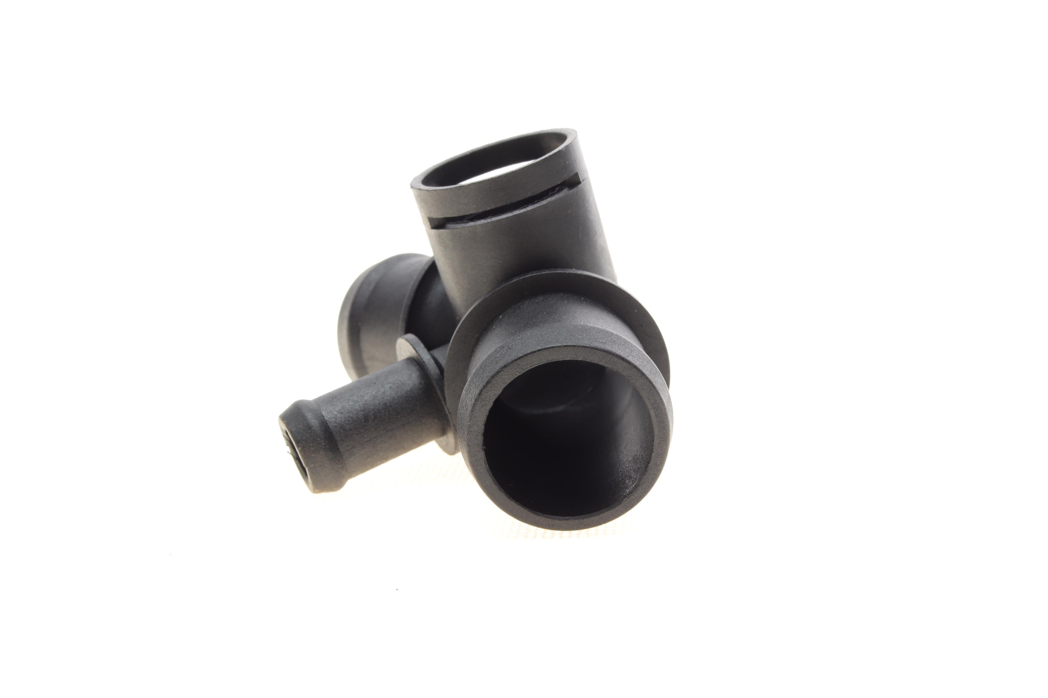 Фланець системи охолодження VW Bora/ Golf IV 98 05