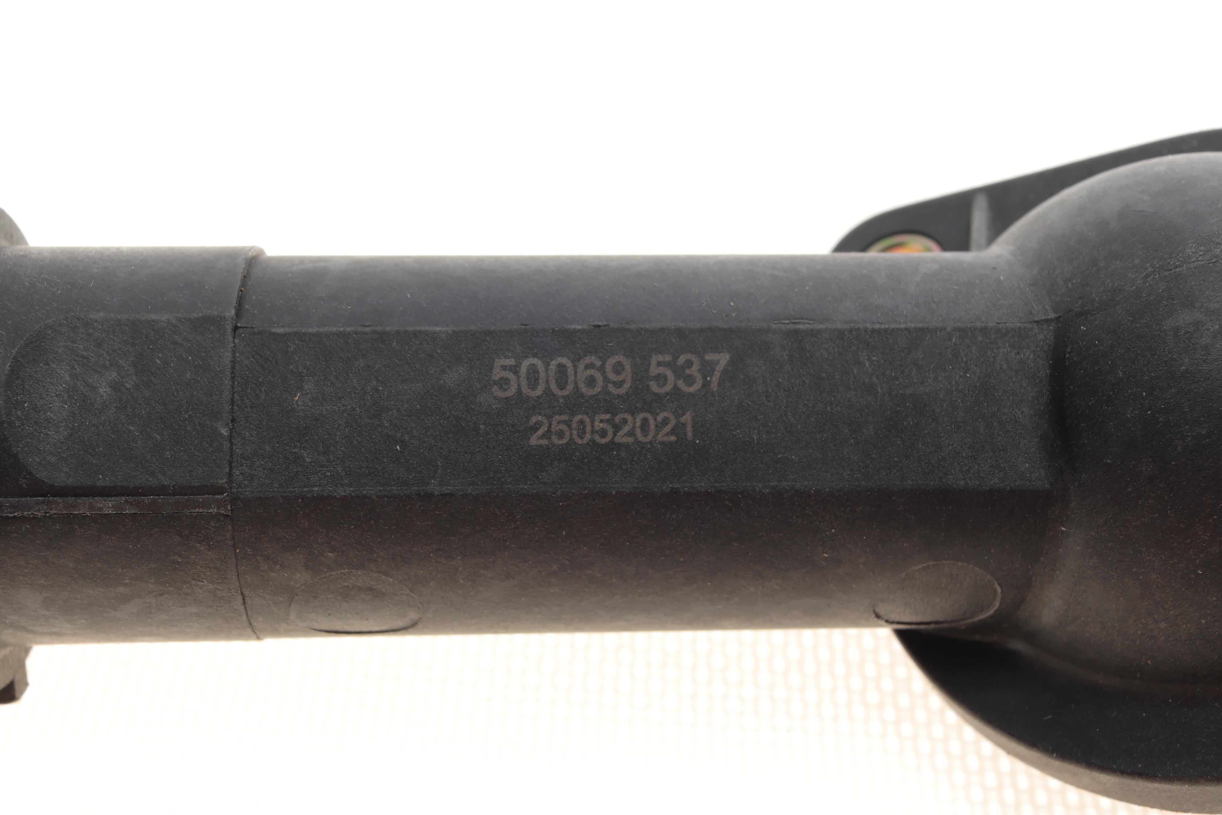 Фланець системи охолодження Audi A6/Skoda Superb/VW Passat 1.6/1.8T/2.0/2.7T 94-08