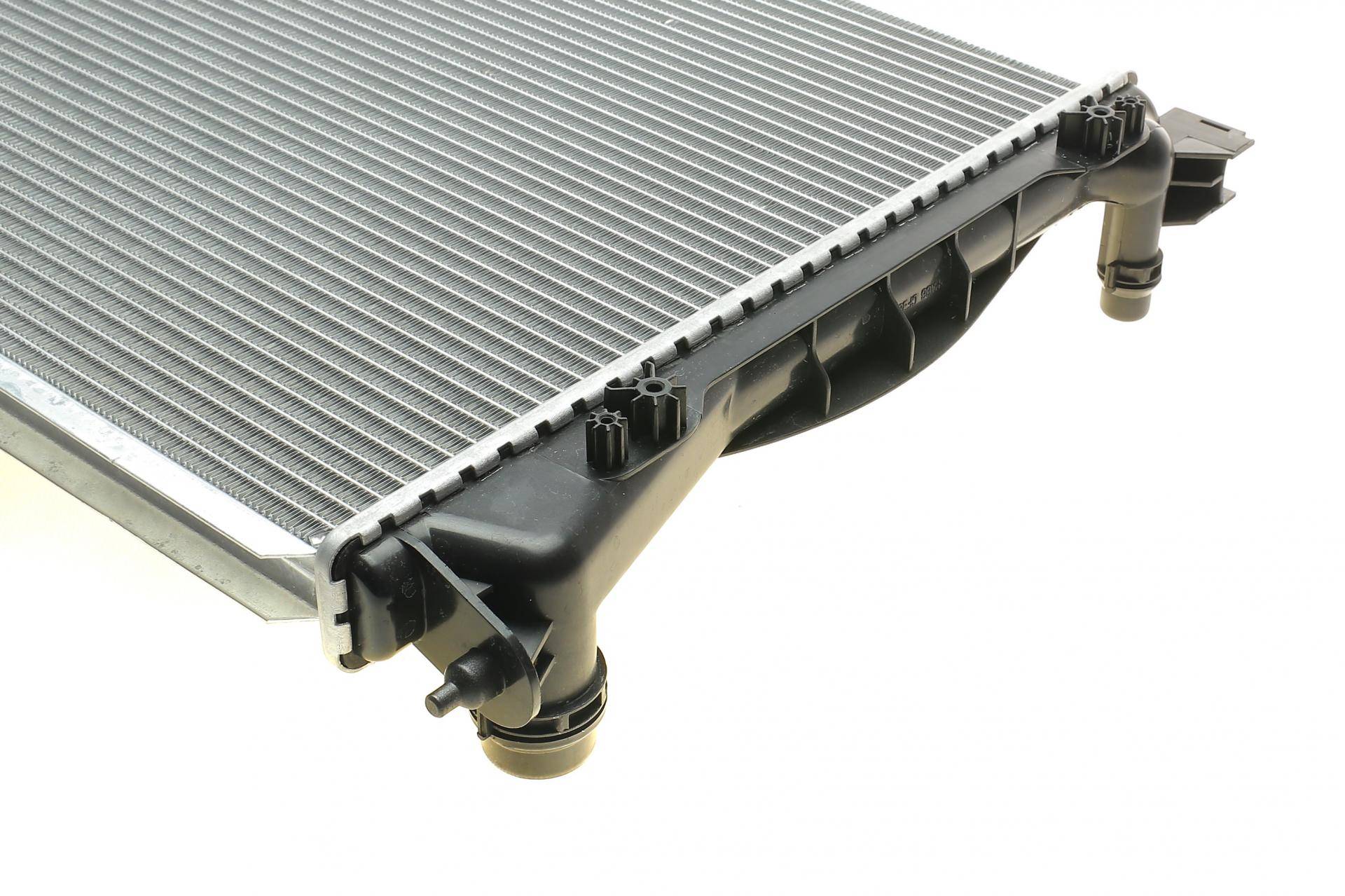 Радіатор охолодження Audi A6 2.7/3.0TDI quattro 05-11