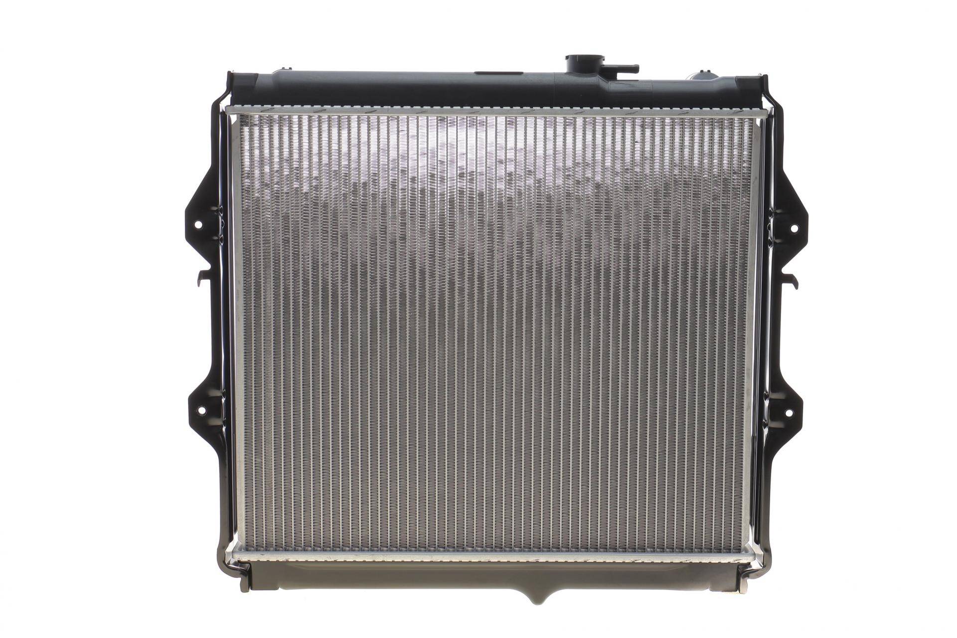 Радіатор охолодження Toyota Hilux VI 2.5 D-4D 01-05