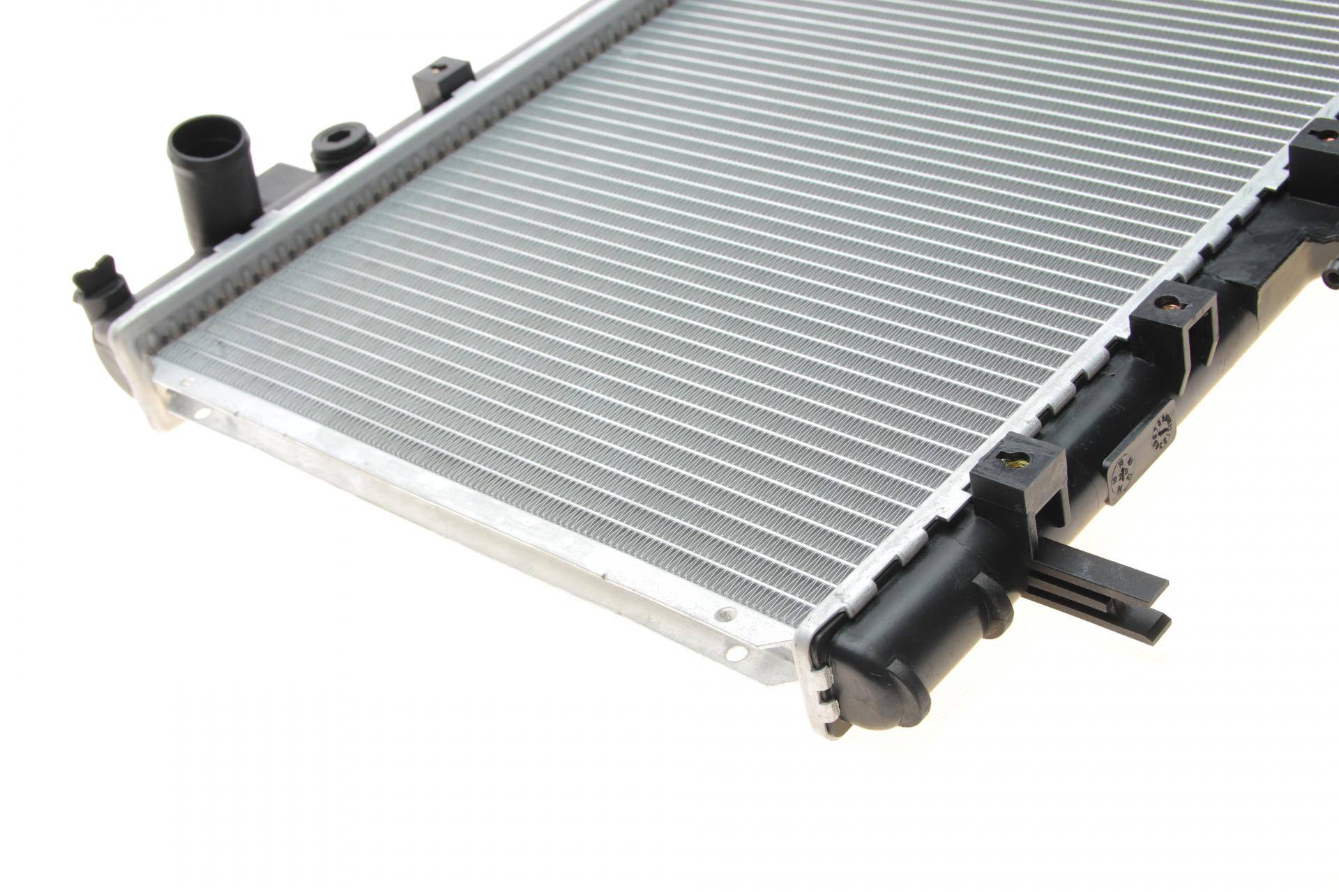 Радіатор охолодження Toyota Carina 2.0GTi/GLI 92-97