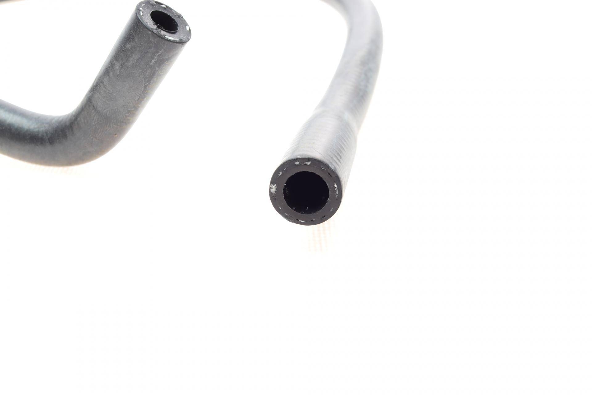 Патрубок системи охолодження MB Sprinter (W906) 06- (вентиляція бачка розширювального)