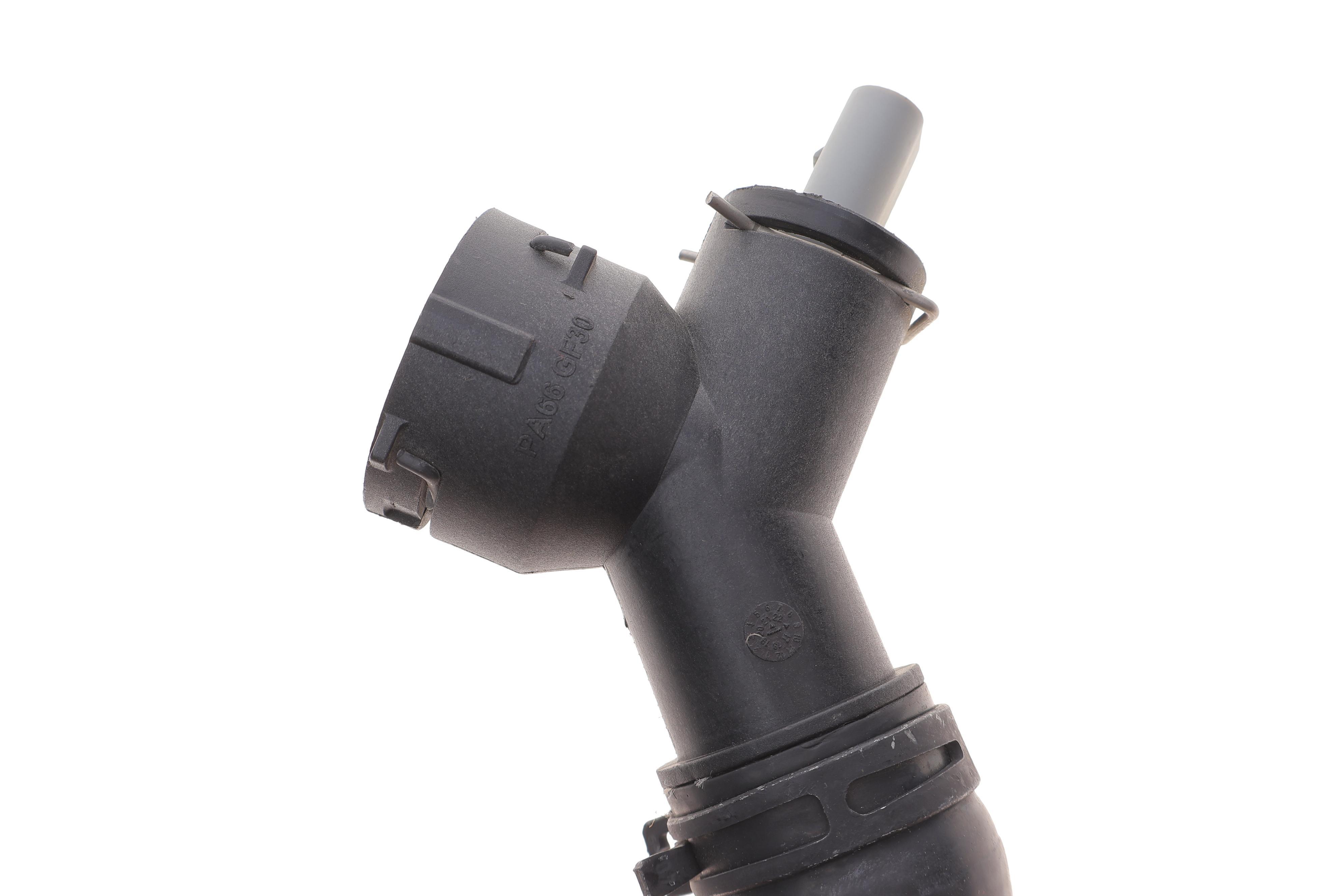 Патрубок радіатора (нижній) Audi A3/Skoda Octavia/VW Caddy/Passat/Touran 1.6/2.0 03-15