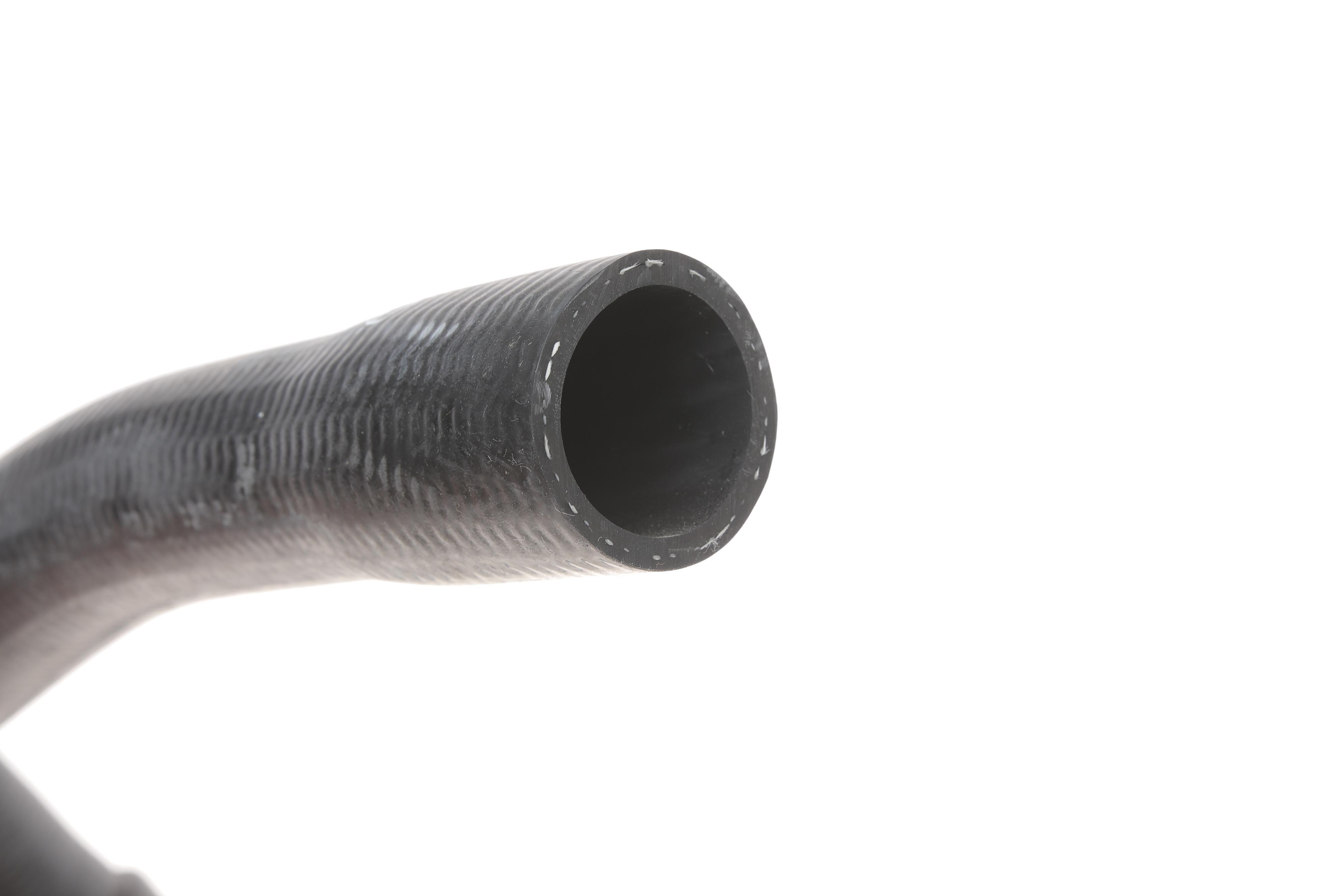 Патрубок системи охолодження Renault Logan/Dacia Logan 1.4/1.6 04-