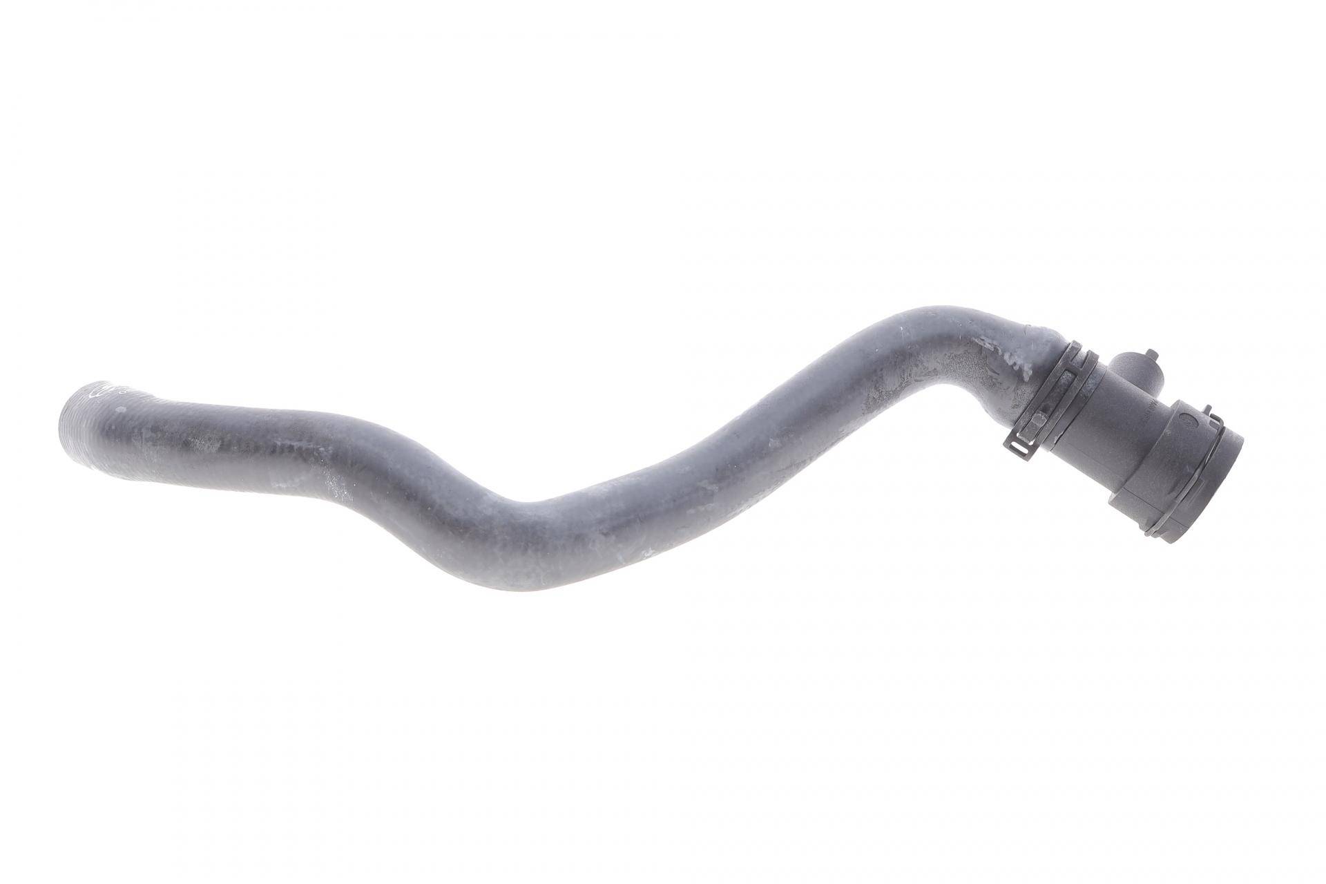 Патрубок радіатора (нижній) Audi A4/A5 1.8/2.0 07-17