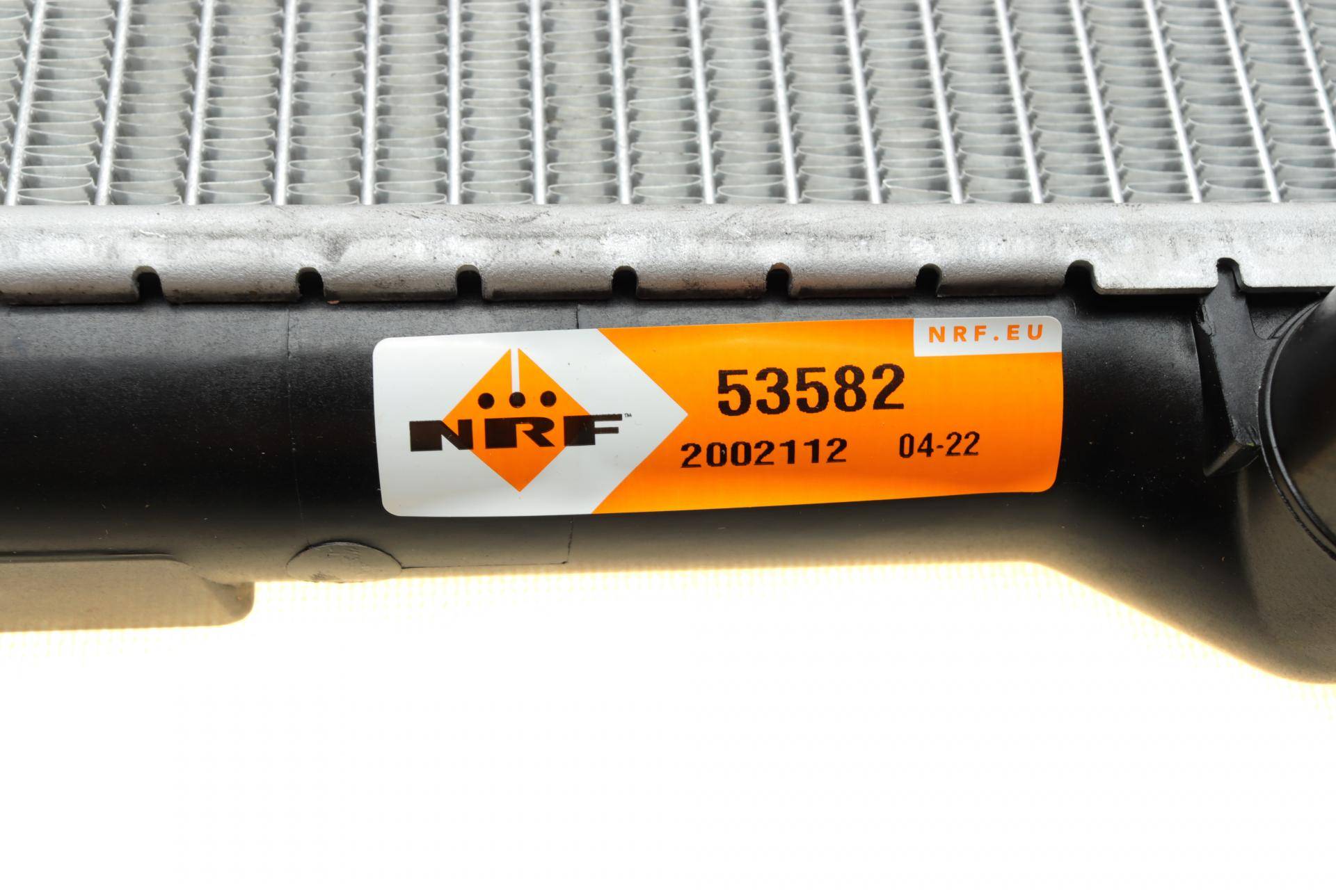 Радіатор охолодження Suzuki Swift 1.3-1.6 05-