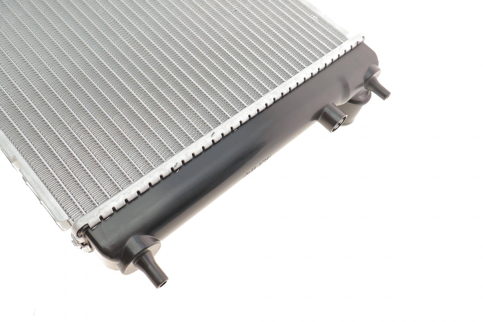 Радіатор охолодження Hyundai Getz 1.1-1.4 02-10