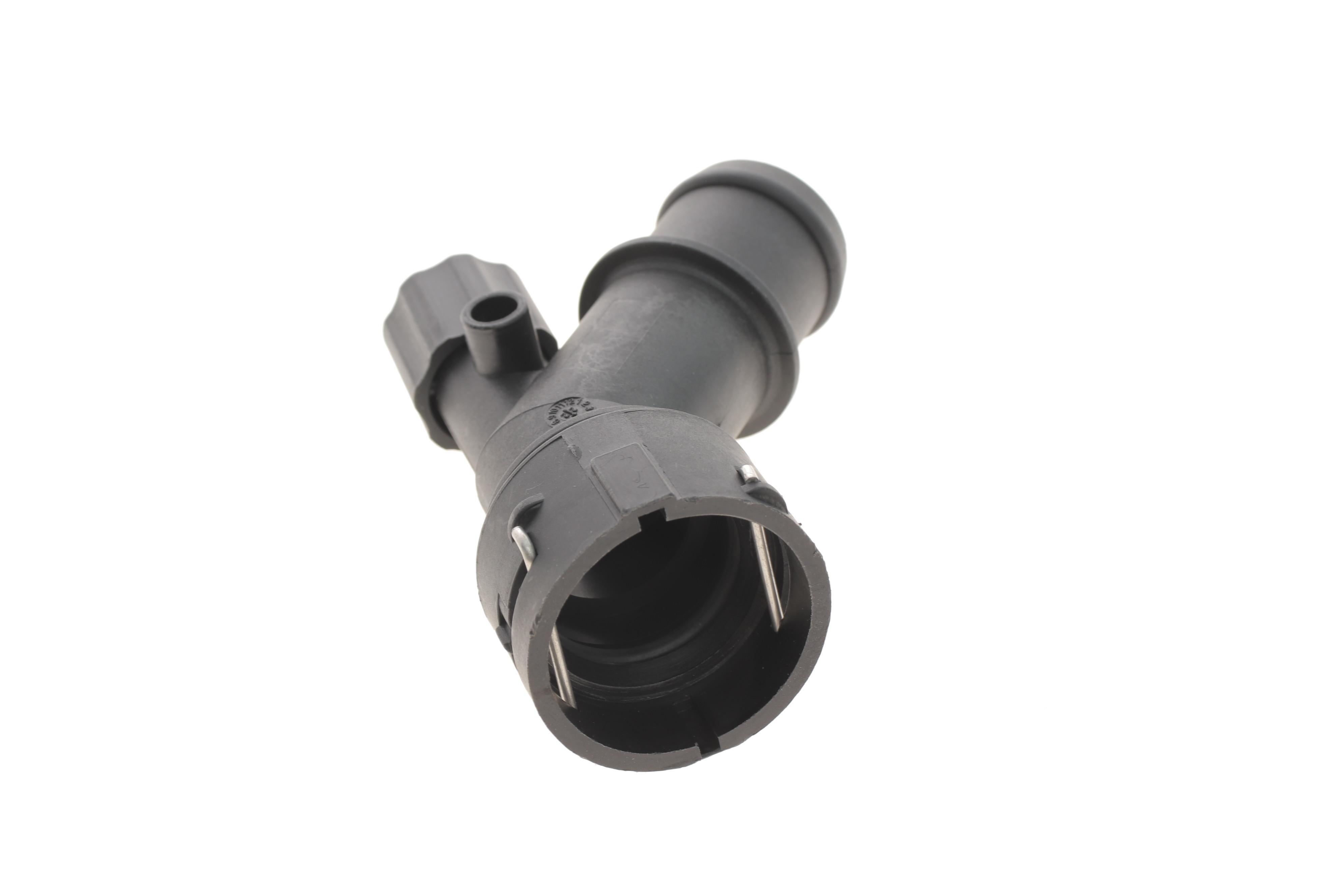 Фланець системи охолодження VW Golf IV 97-06